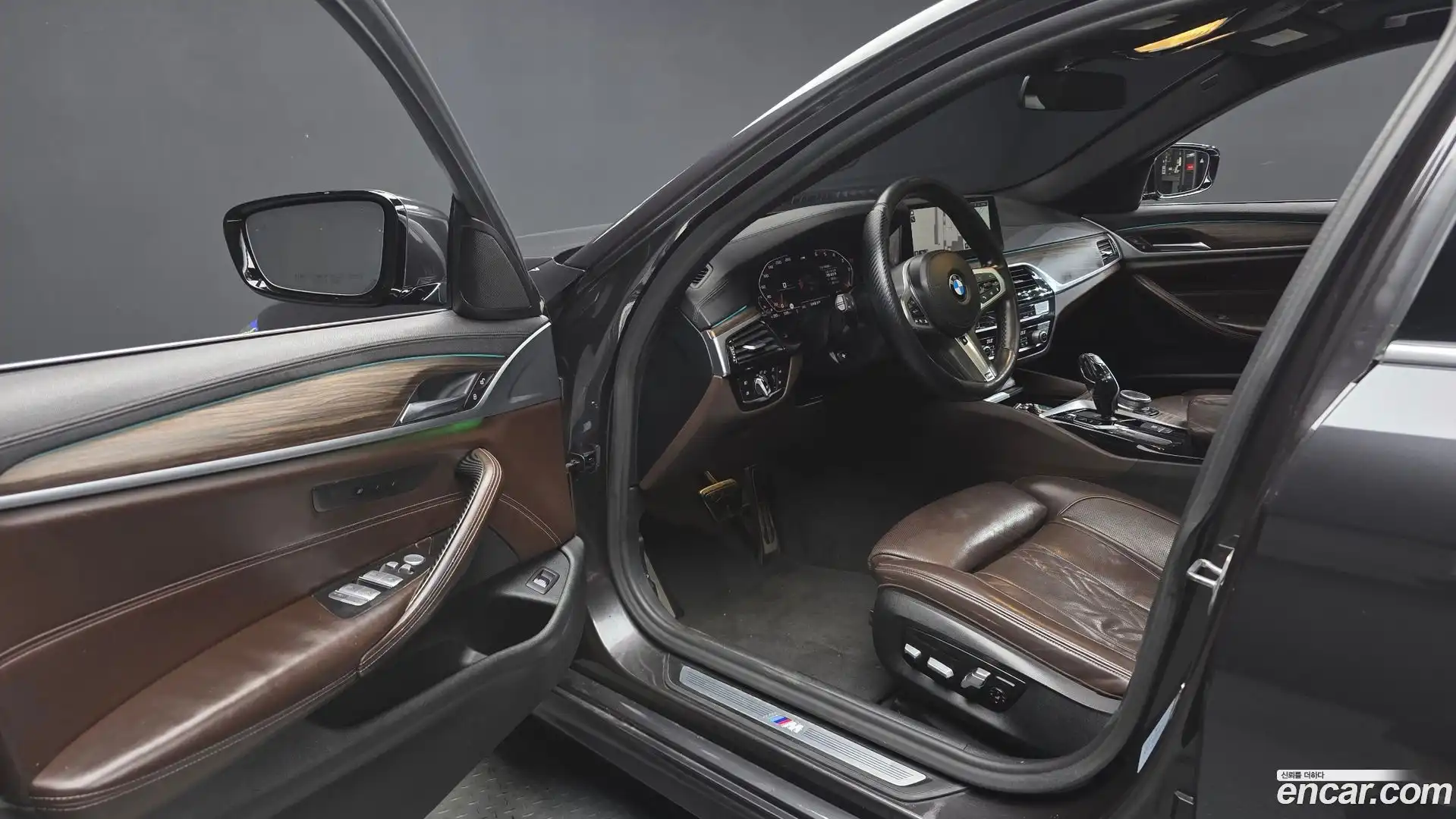 5-Series BMW 2019.10-INNER-010