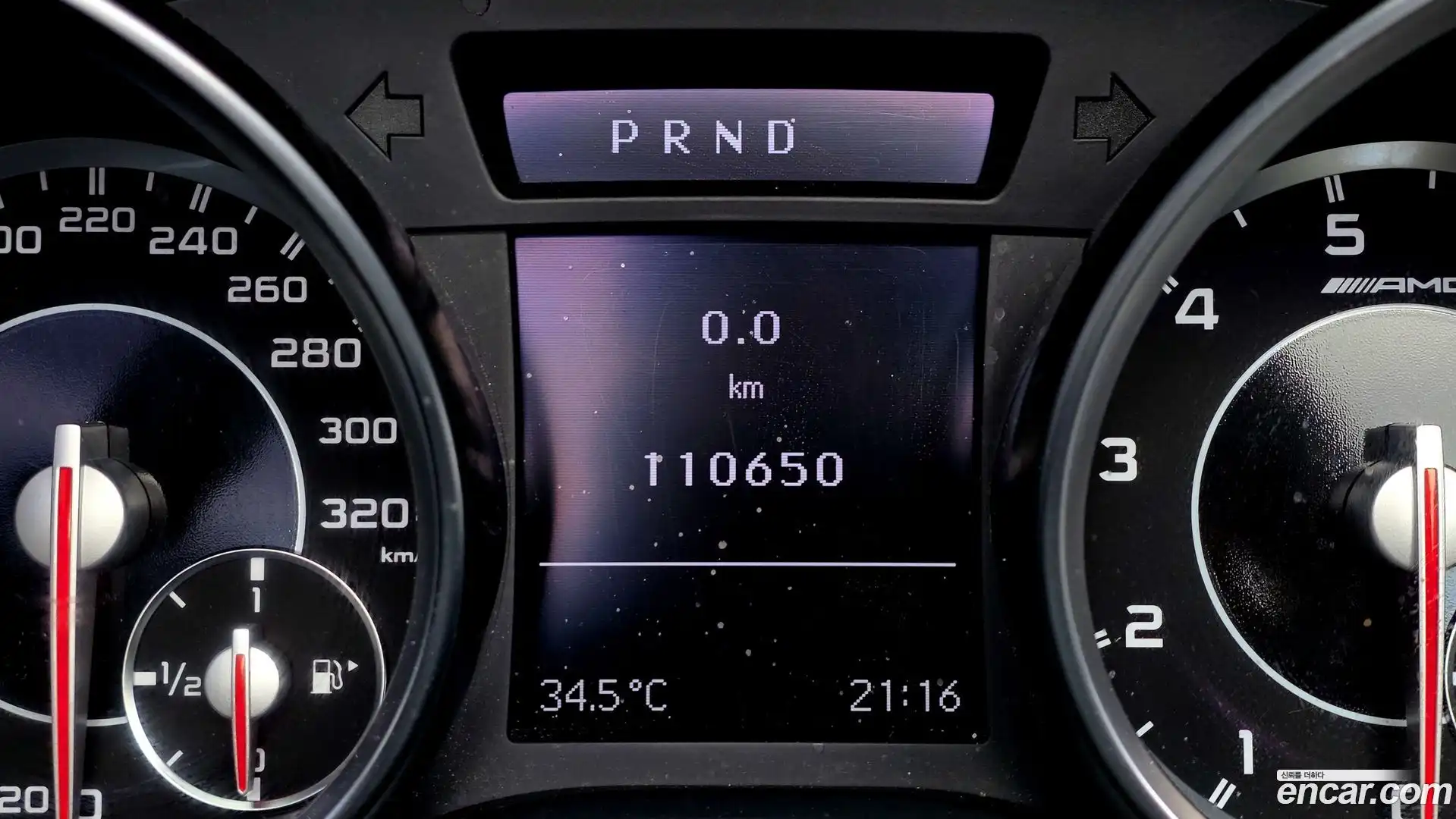 SLK-Class Mercedes-Benz 2012.6-OUTER-006
