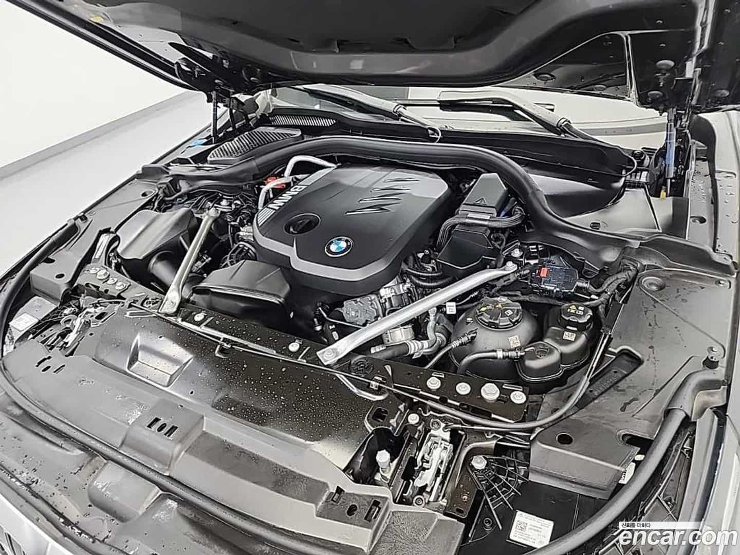 5-Series BMW 2025.9-OUTER-005