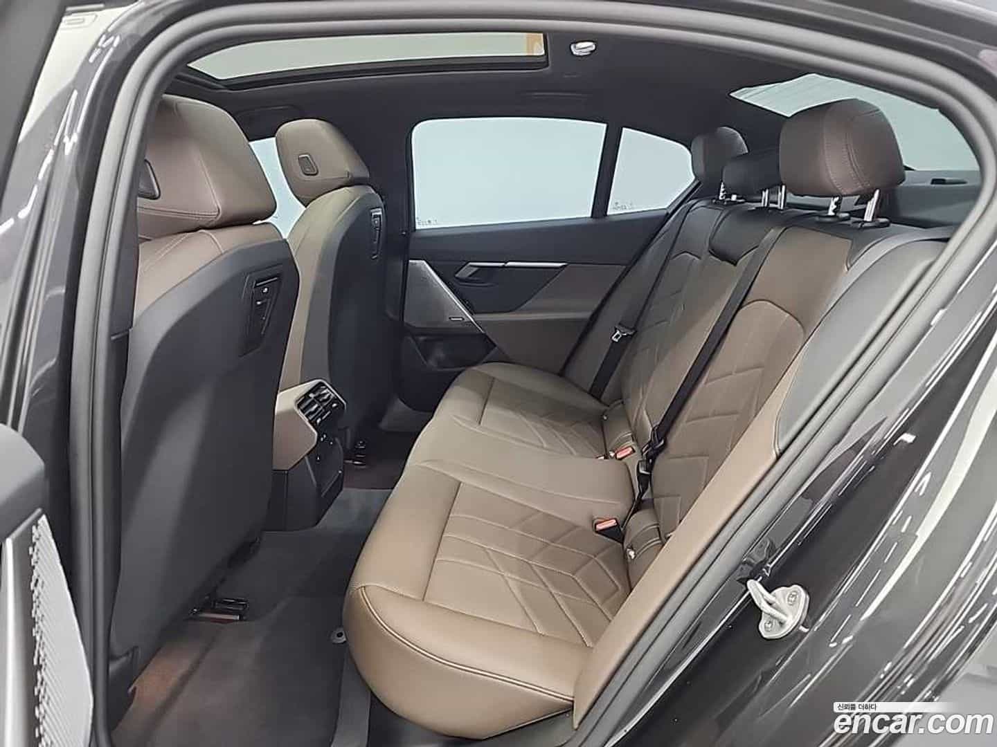 5-Series BMW 2025.9-OPTION-016