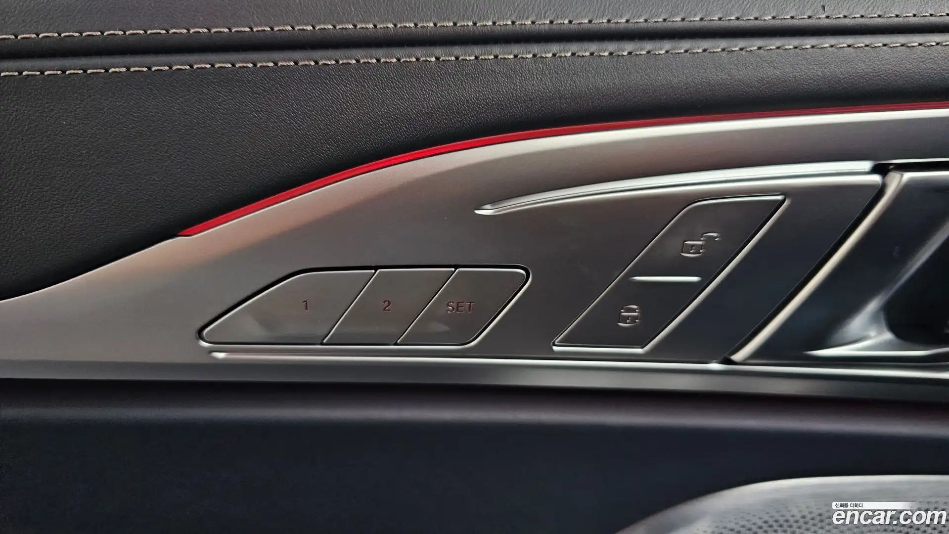 8-Series BMW 2023.9-OPTION-048