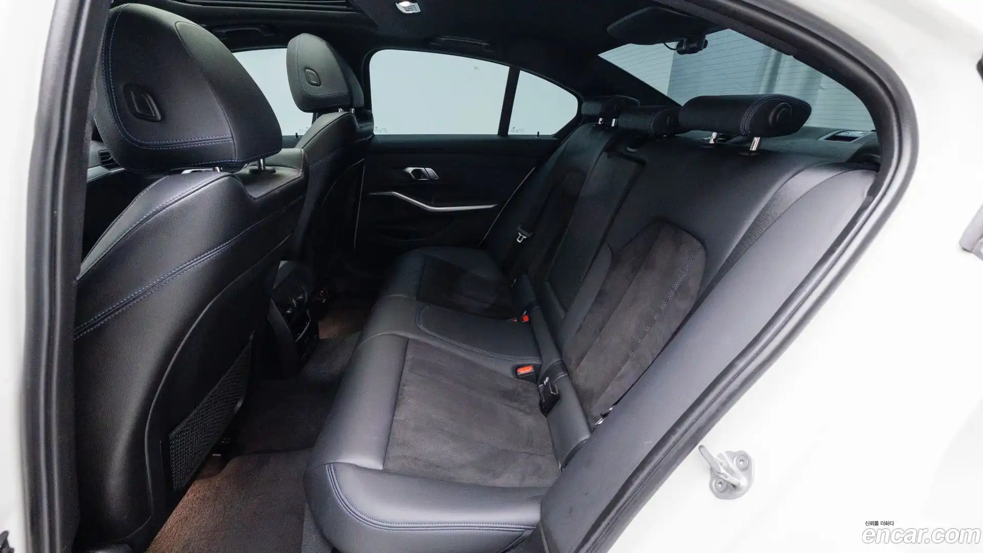 3-Series BMW 2022.4-INNER-010