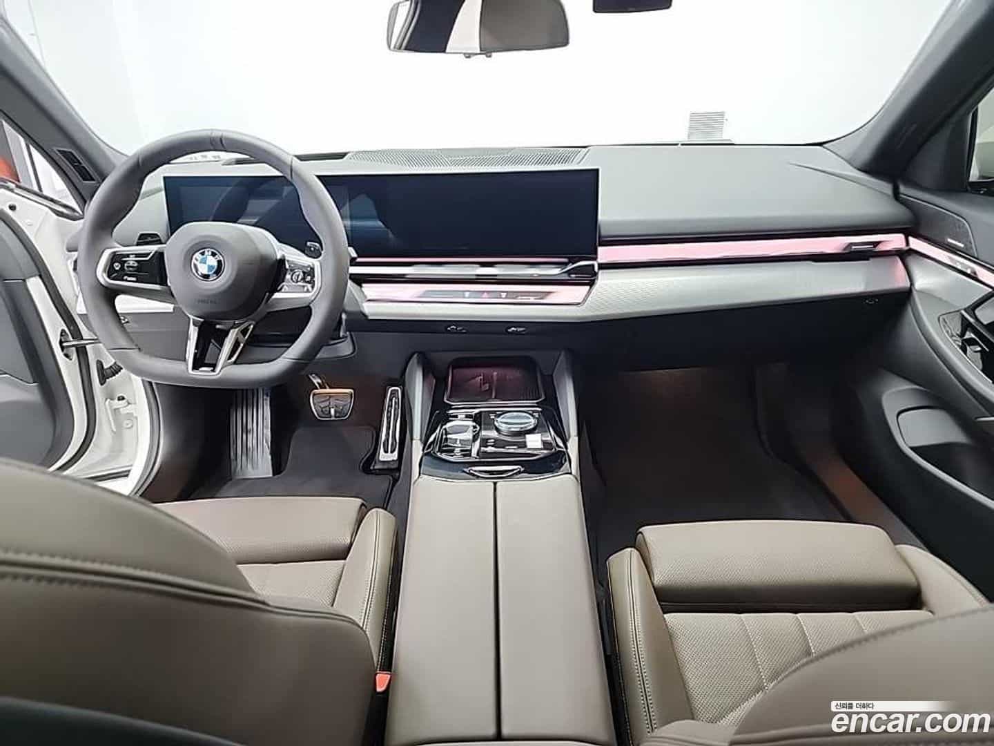 5-Series BMW 2025.9-INNER-007