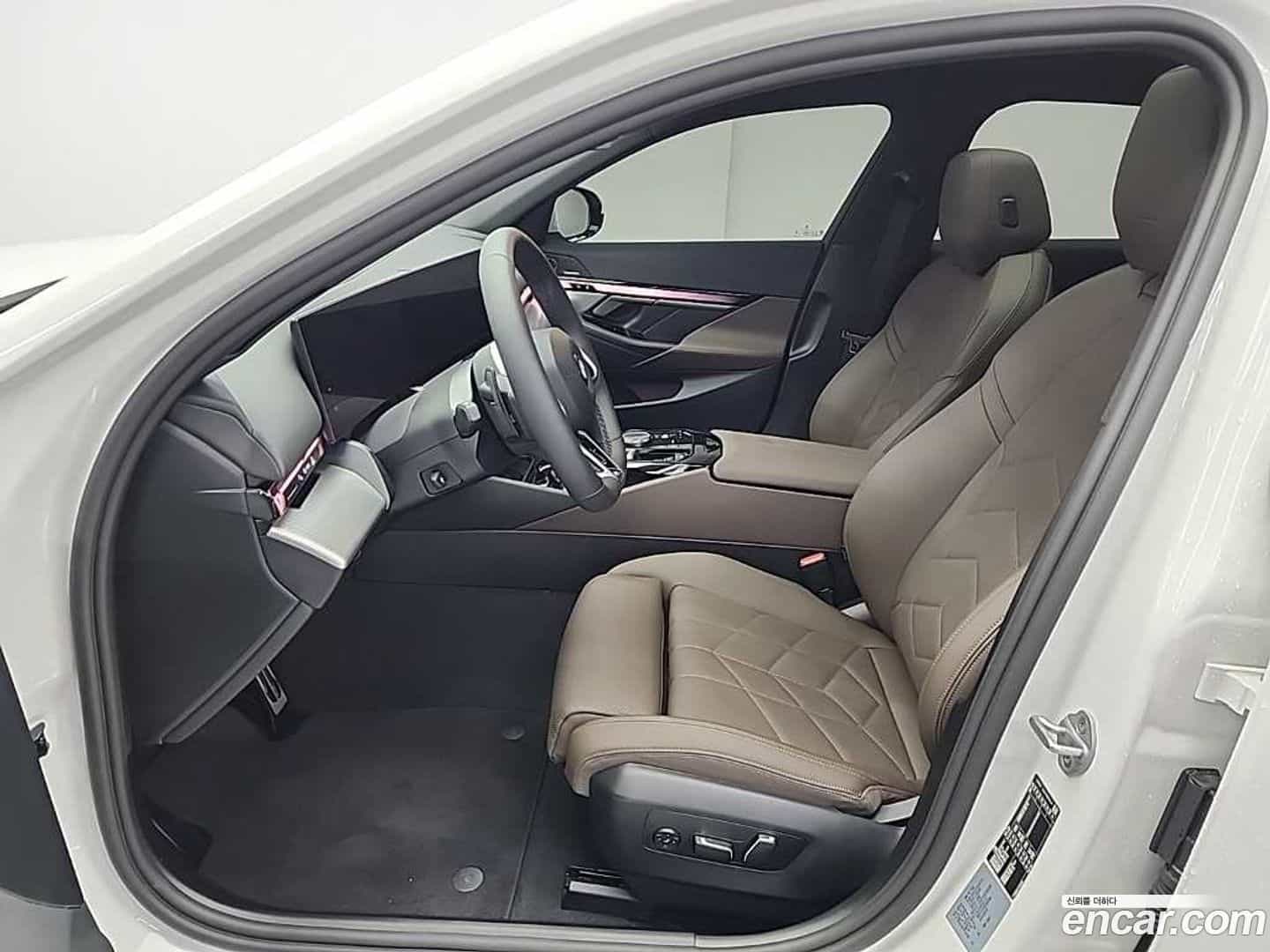 5-Series BMW 2025.9-OPTION-015