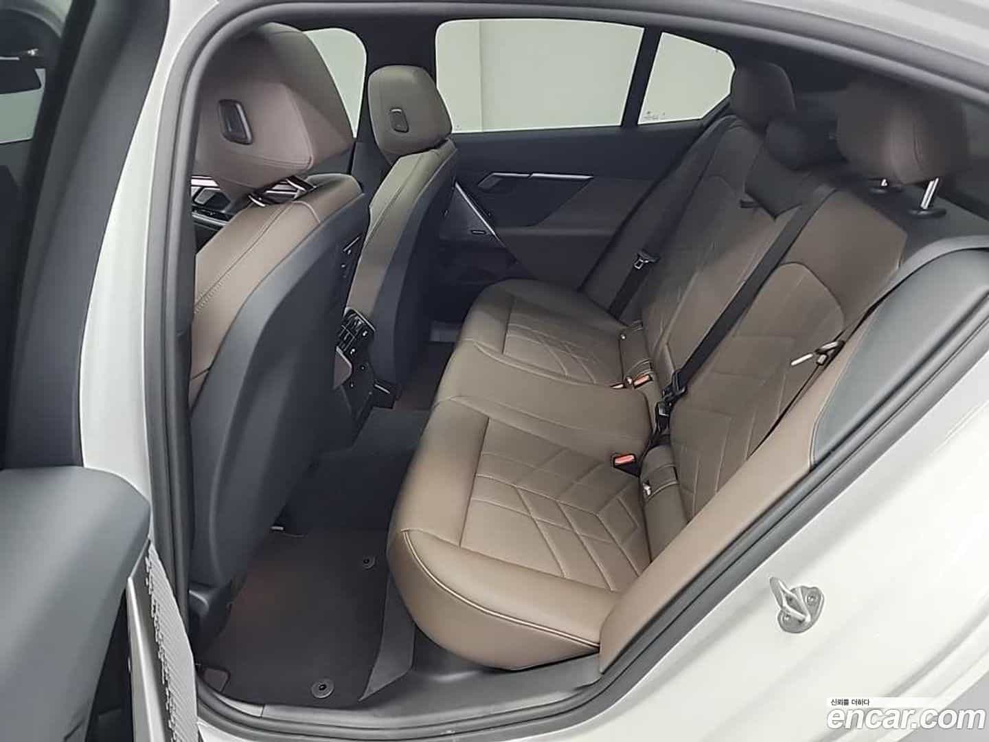 5-Series BMW 2025.9-OPTION-016