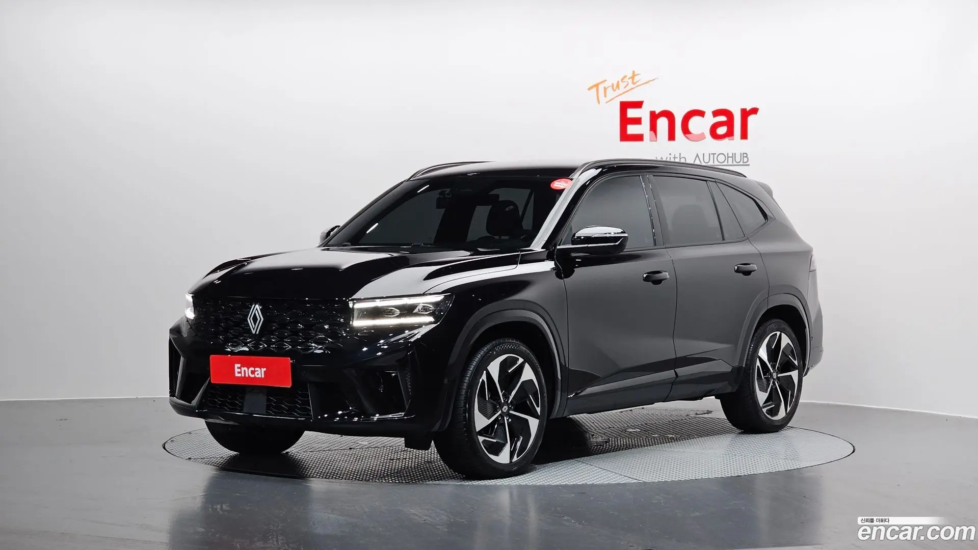 Main__Slider__Photo:Grand Koleos Renault Korea 2024.11-0