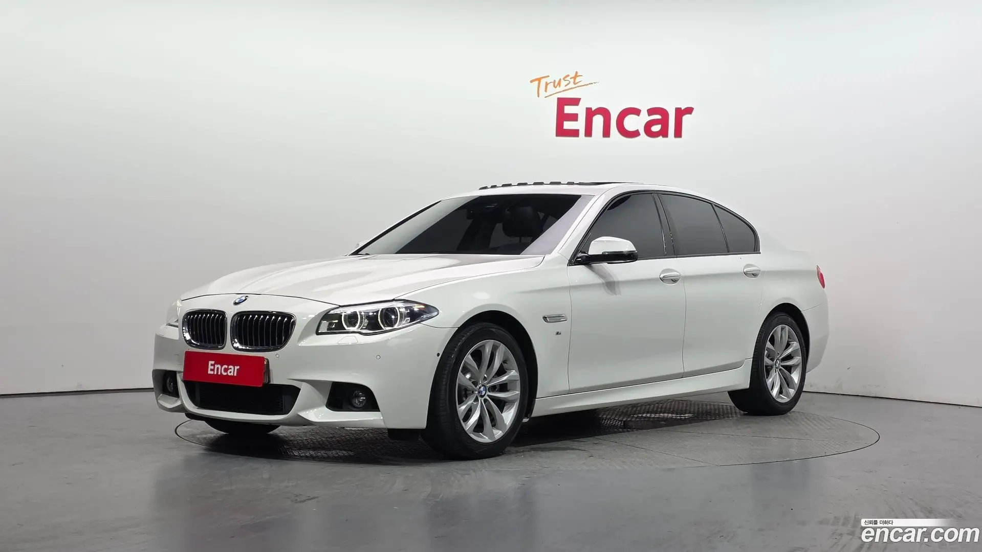 Main__Slider__Photo:5-Series BMW 2015.11-0