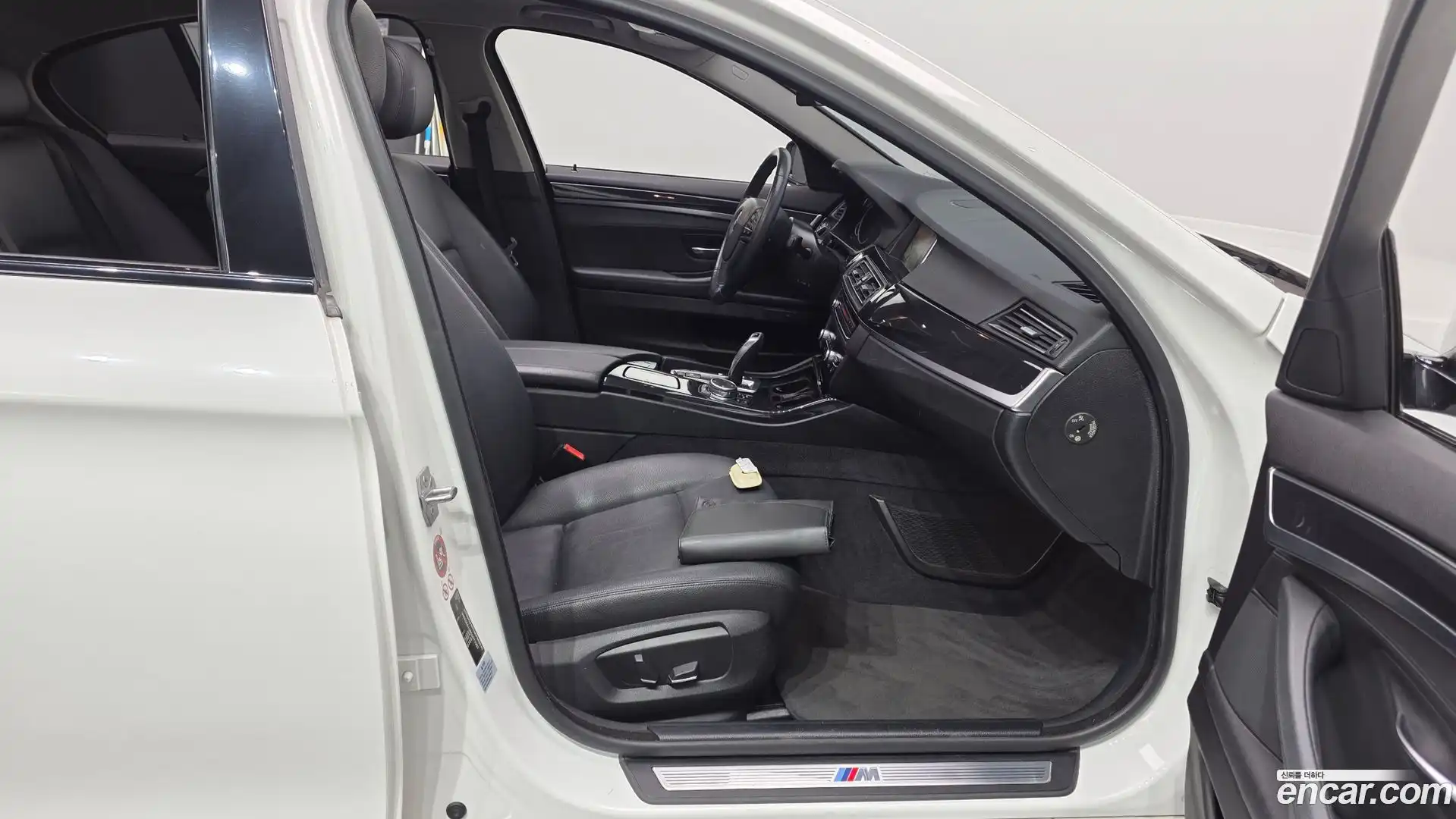 5-Series BMW 2015.11-INNER-036