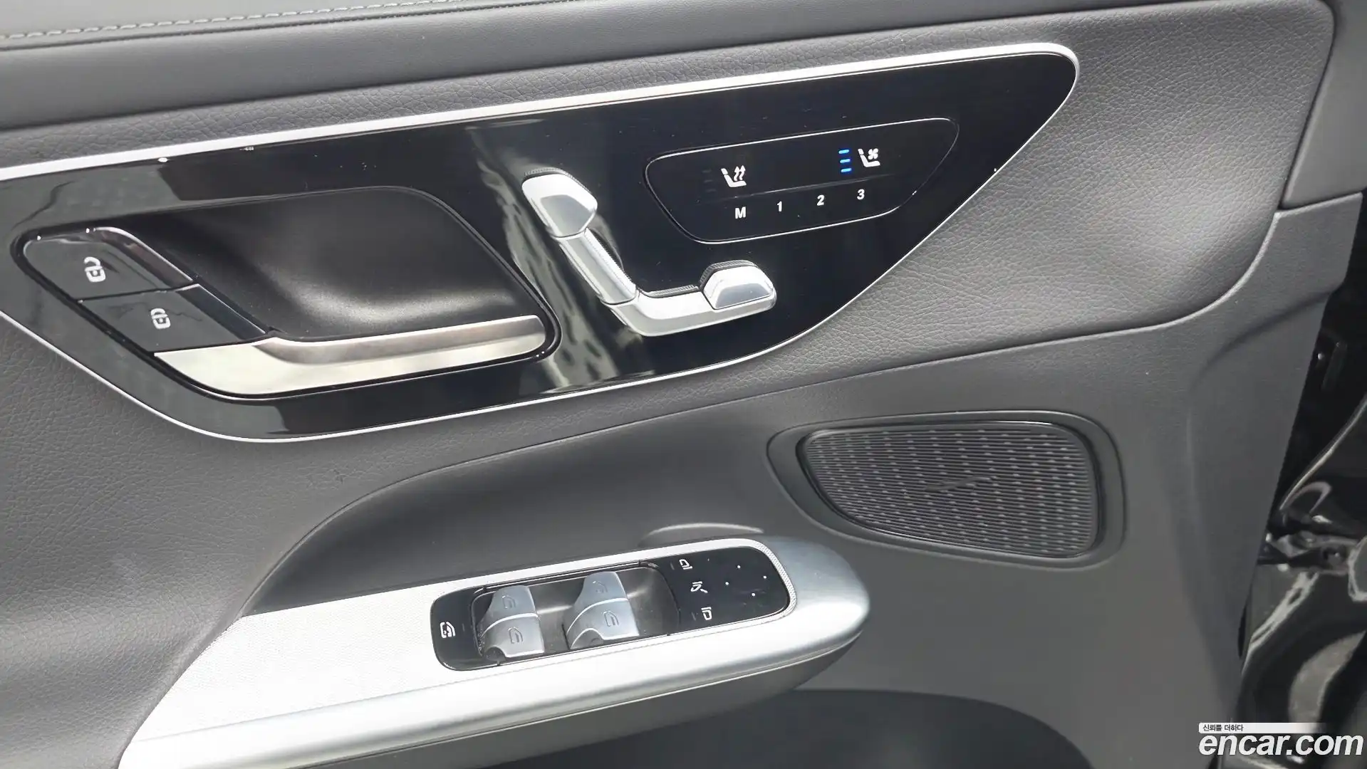 GLC-Class Mercedes-Benz 2023.6-OPTION-023