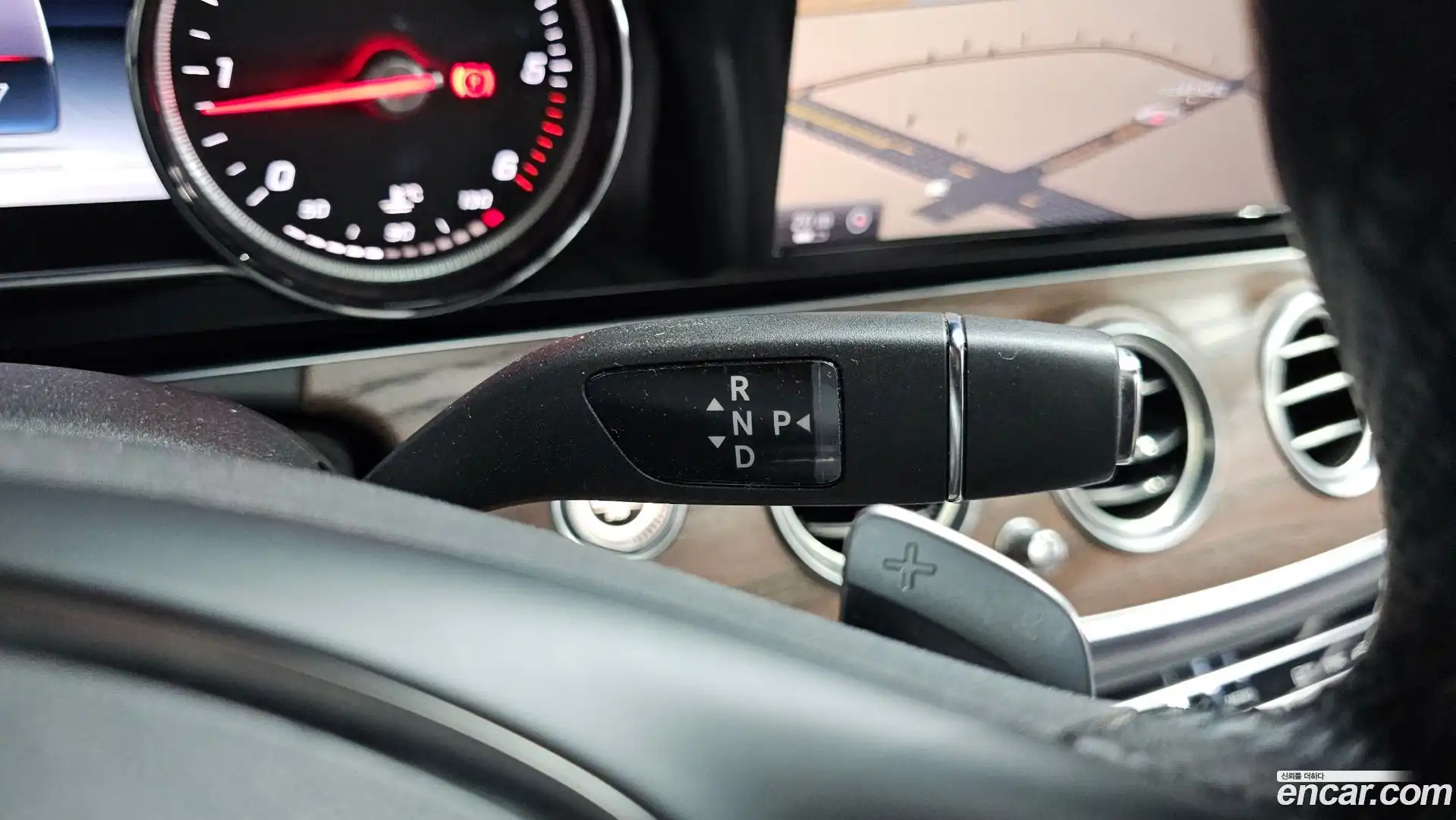E-Class Mercedes-Benz 2016.10-INNER-009