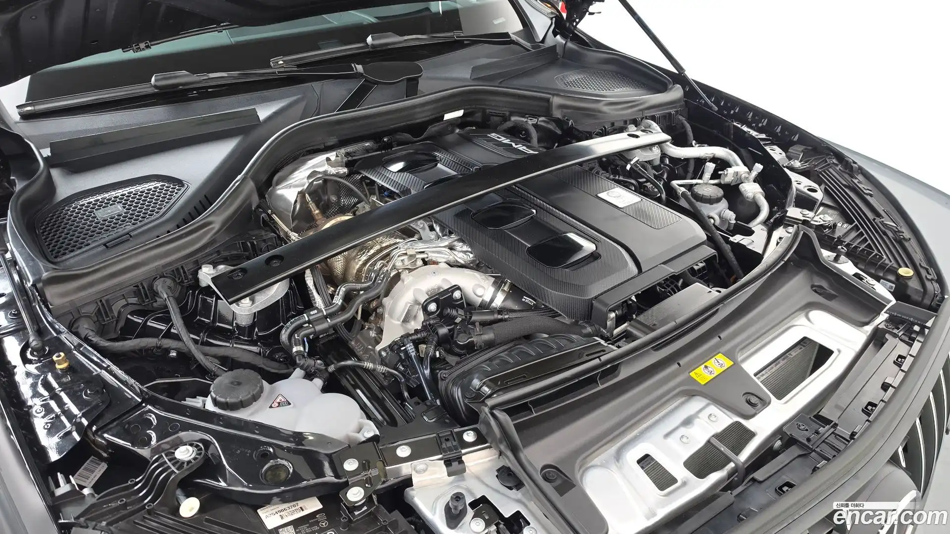 GLC-Class Mercedes-Benz 2025.8-OUTER-006