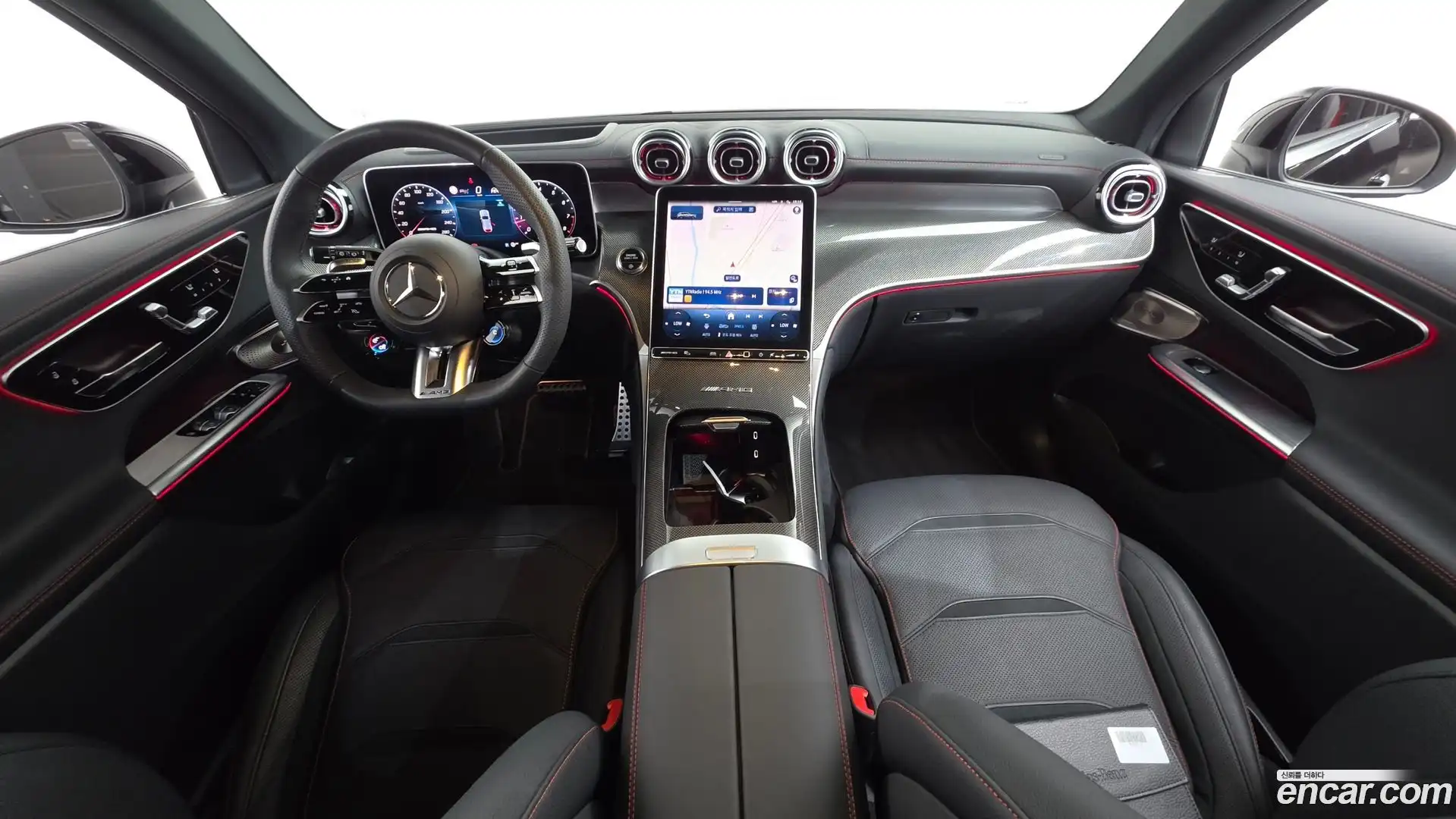 GLC-Class Mercedes-Benz 2025.8-INNER-007