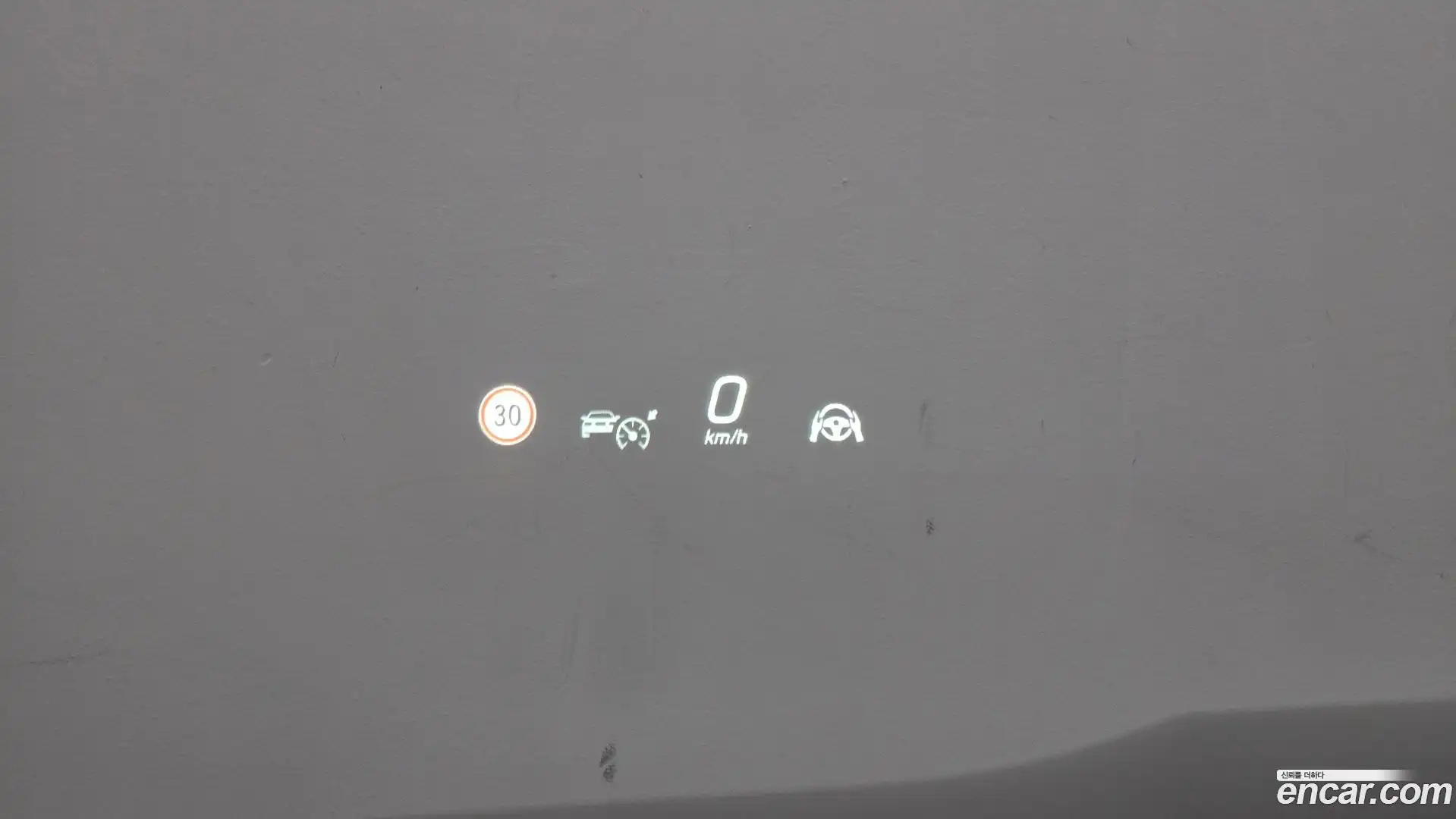 GLC-Class Mercedes-Benz 2025.8-OPTION-021
