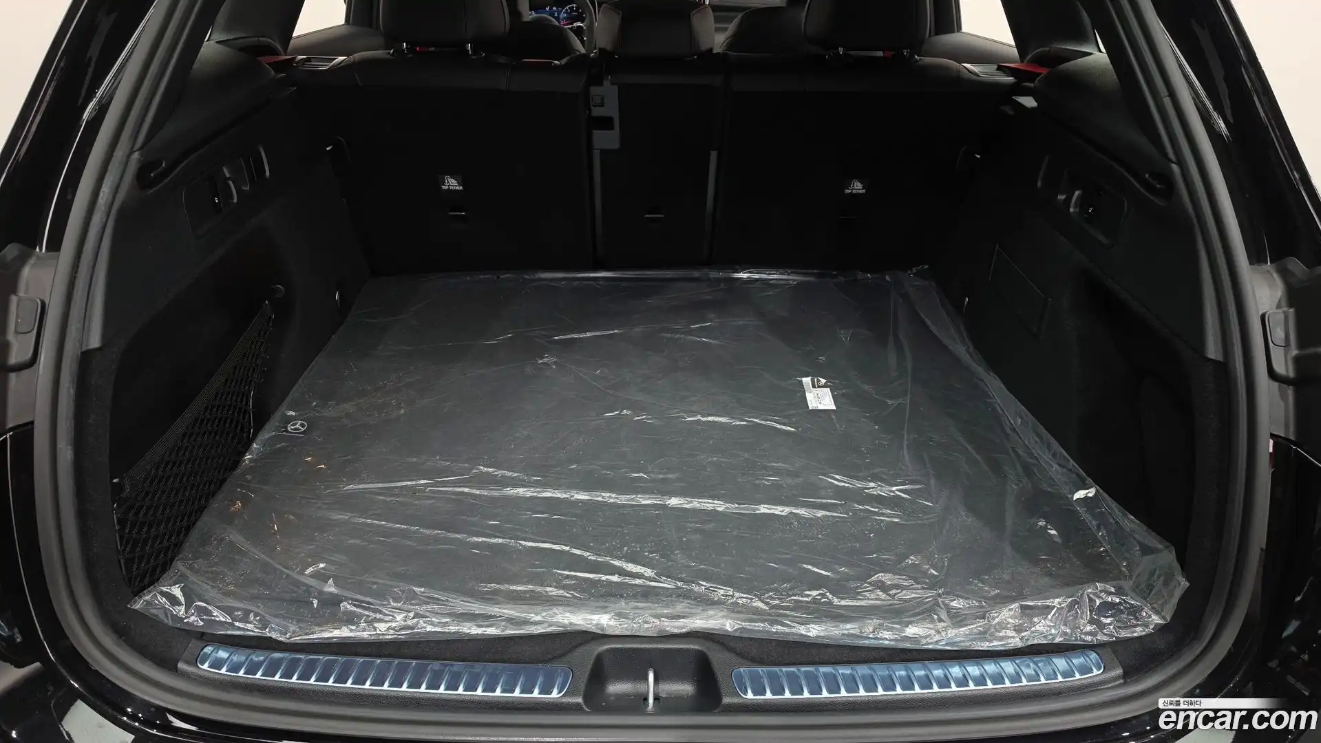 GLC-Class Mercedes-Benz 2025.8-OPTION-024