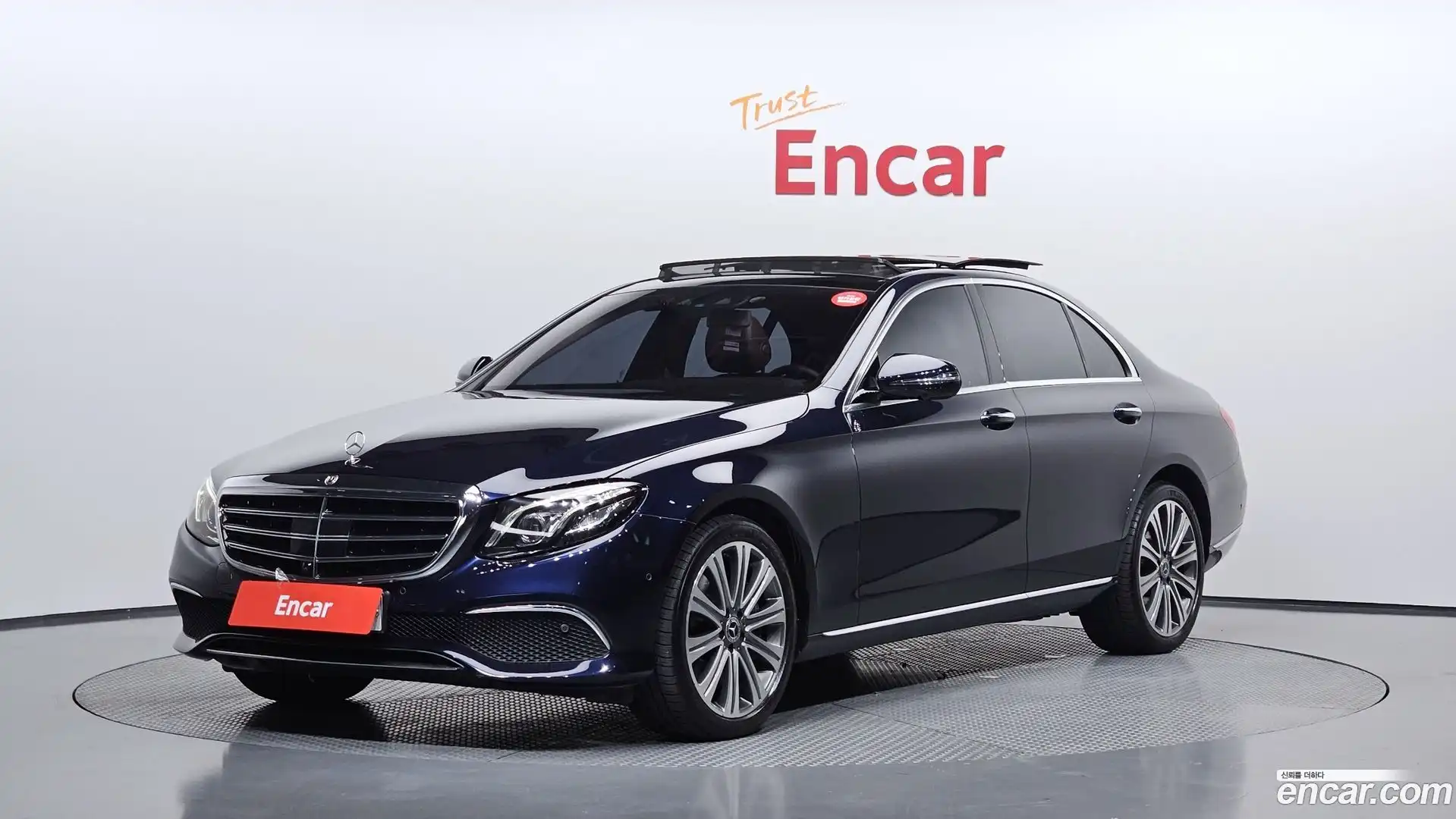 E-Class Mercedes-Benz 2018.0-OUTER-001