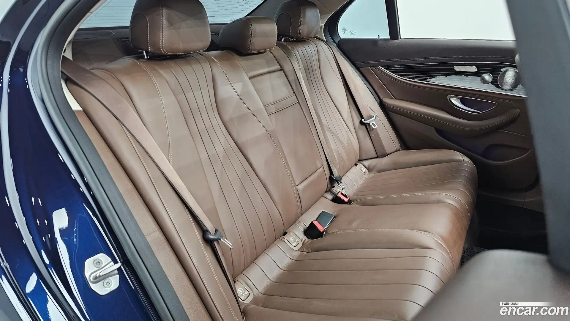 E-Class Mercedes-Benz 2018.0-OPTION-015