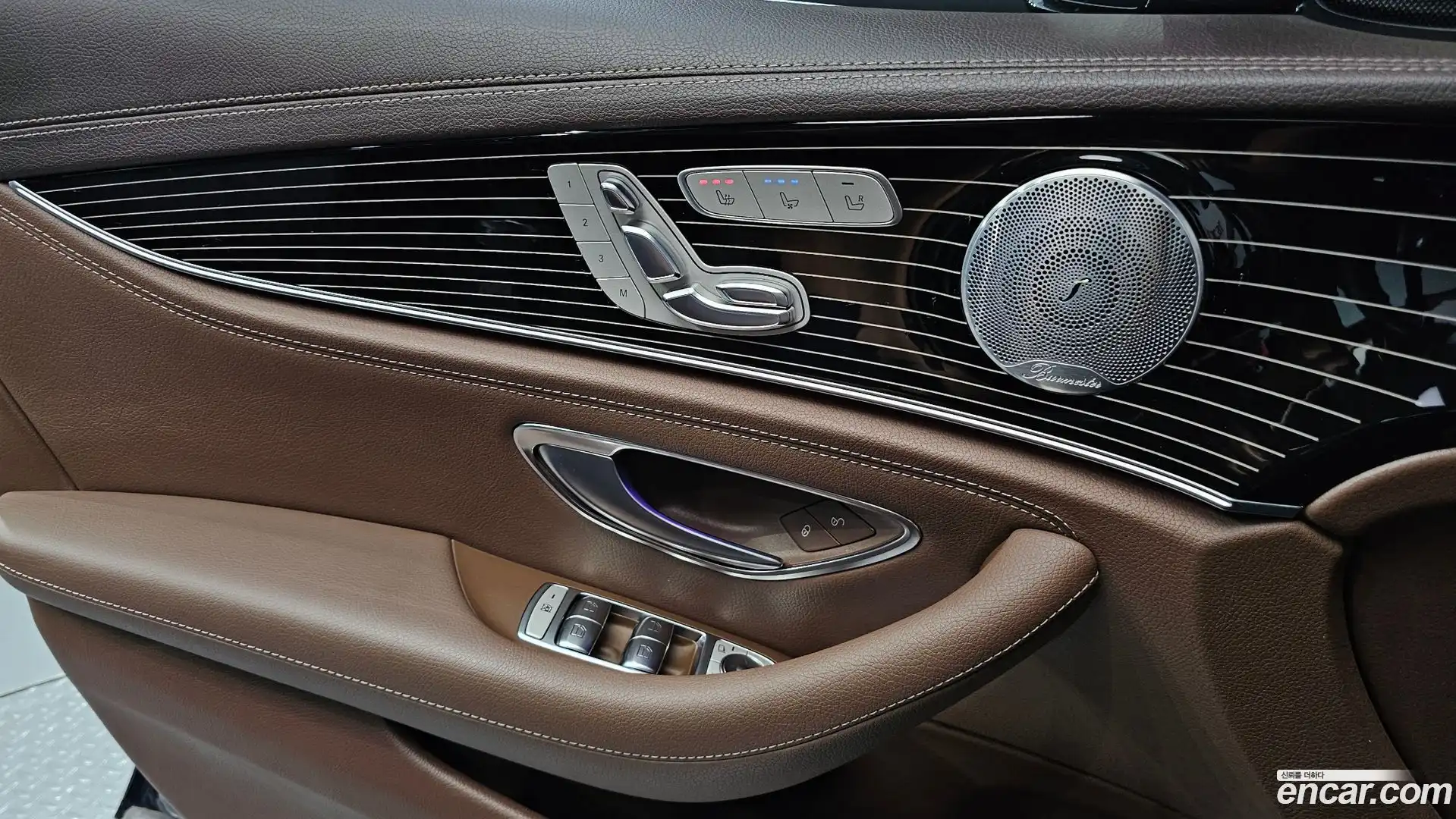 E-Class Mercedes-Benz 2018.0-OPTION-023