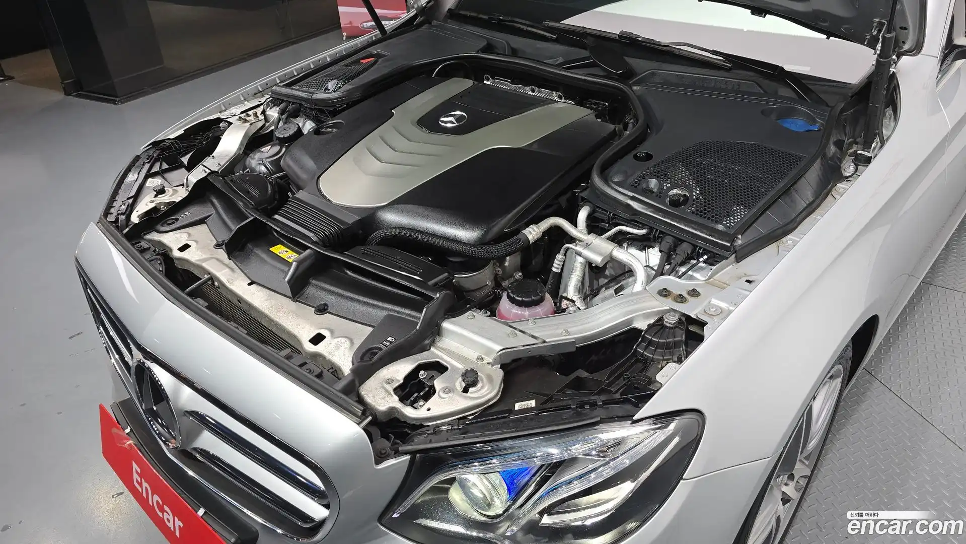 E-Class Mercedes-Benz 2017.11-OUTER-006
