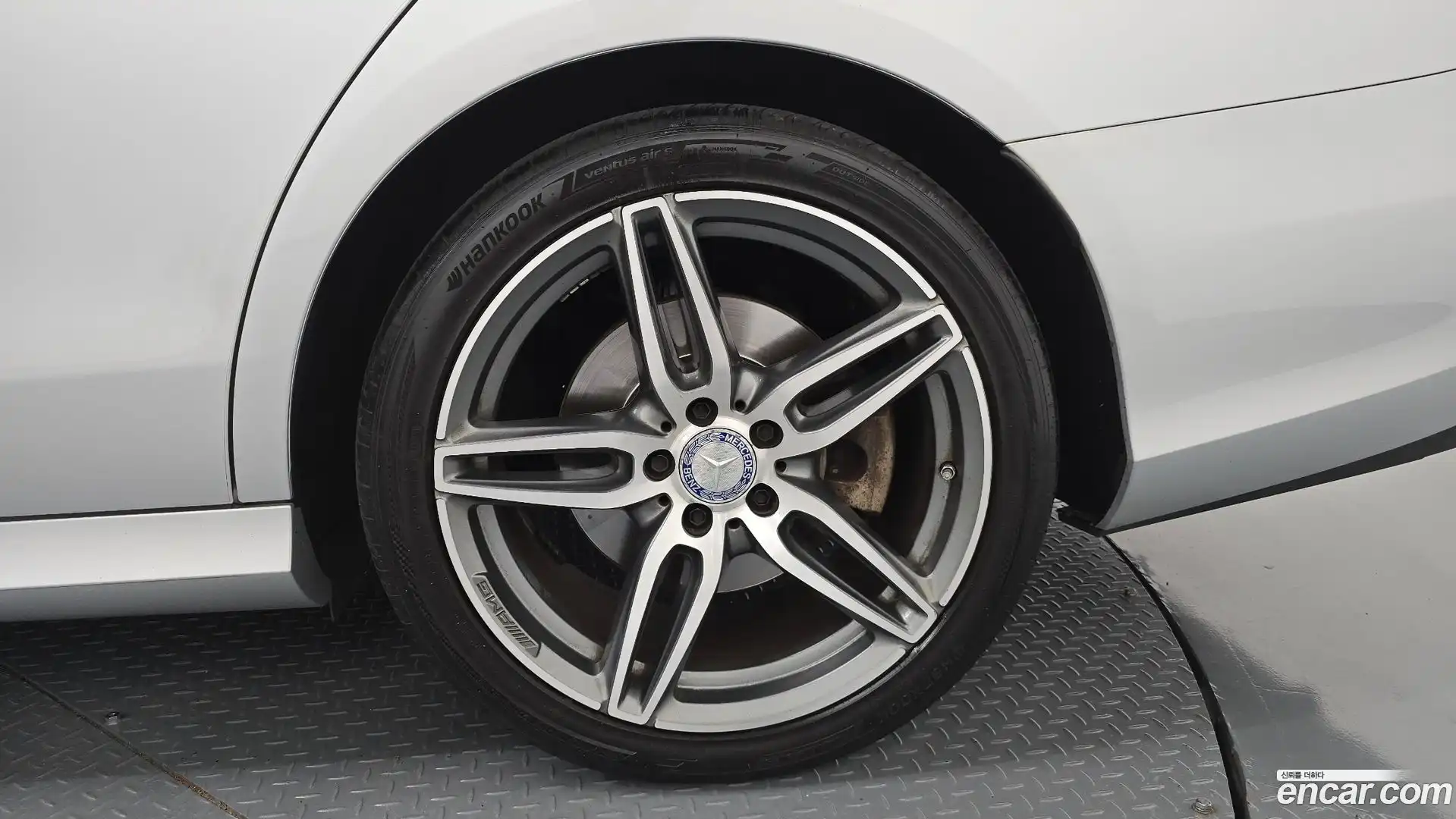 E-Class Mercedes-Benz 2017.11-OUTER-031