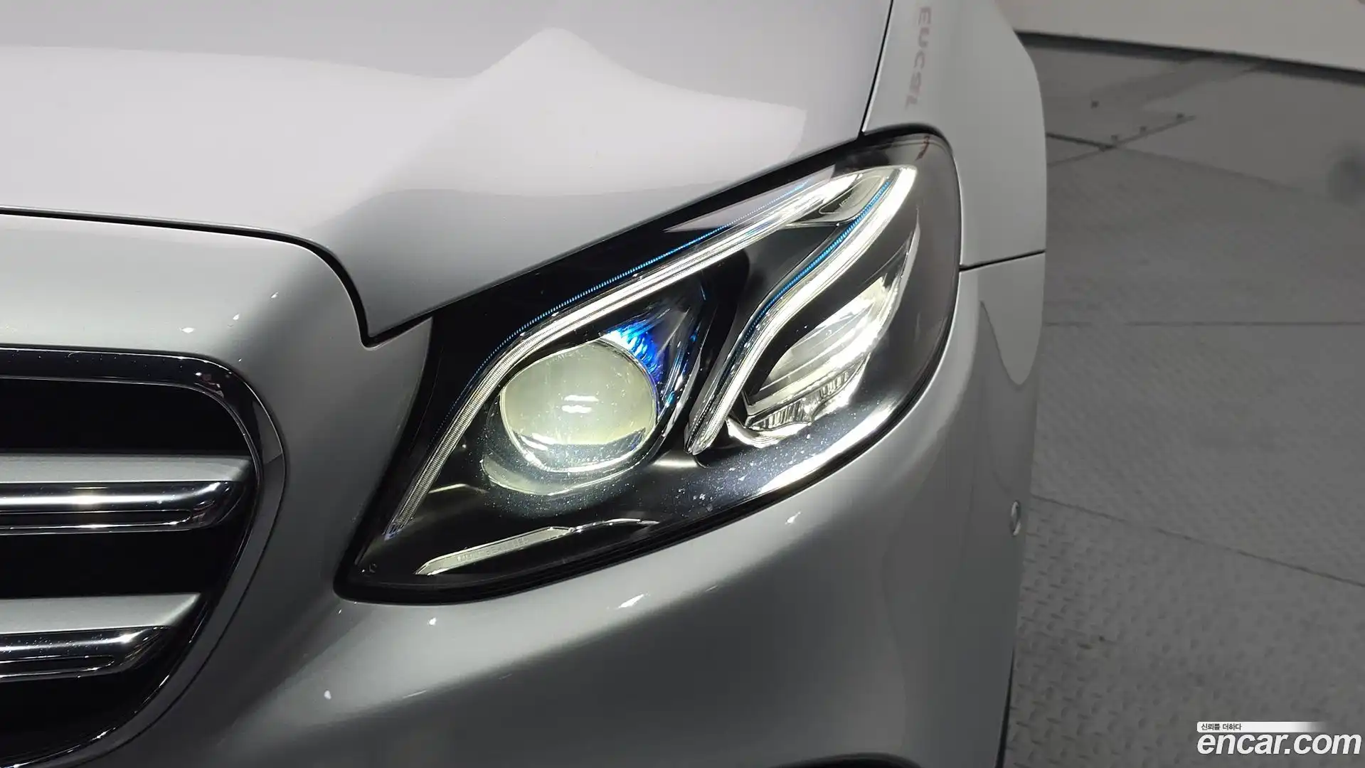 E-Class Mercedes-Benz 2017.11-OUTER-032