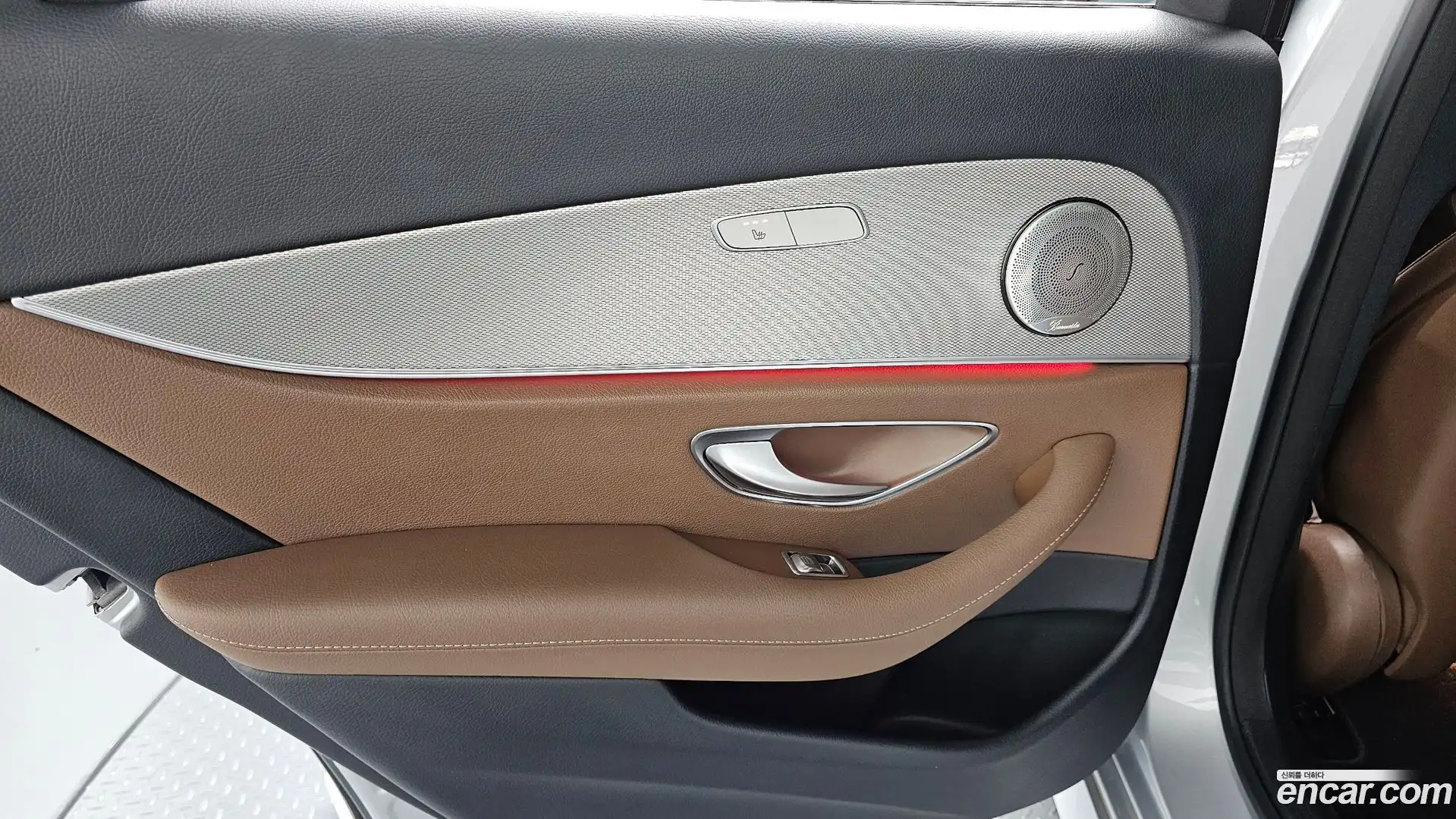 E-Class Mercedes-Benz 2017.11-INNER-035
