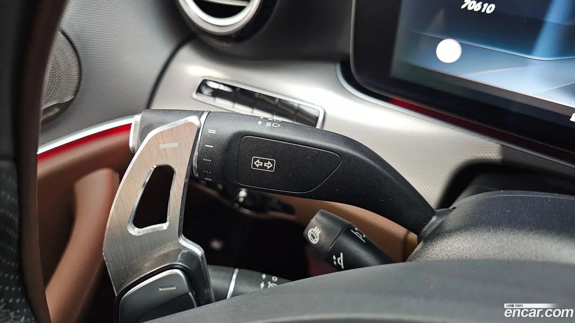 E-Class Mercedes-Benz 2017.11-OPTION-041