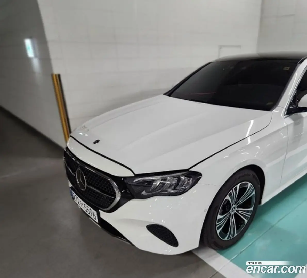 Main__Slider__Photo:E-Class Mercedes-Benz 2025.4-0