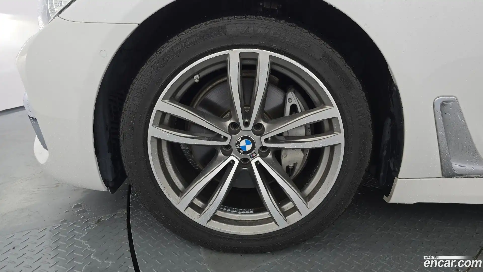 7-Series BMW 2017.11-OUTER-005