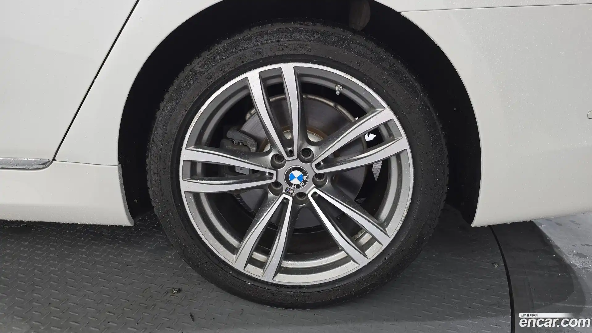 7-Series BMW 2017.11-OUTER-031