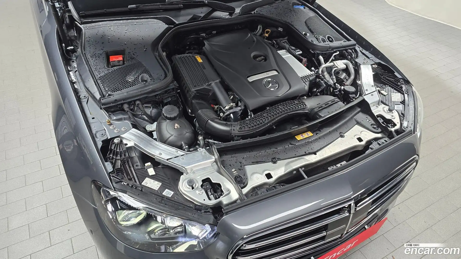 E-Class Mercedes-Benz 2022.9-OUTER-006
