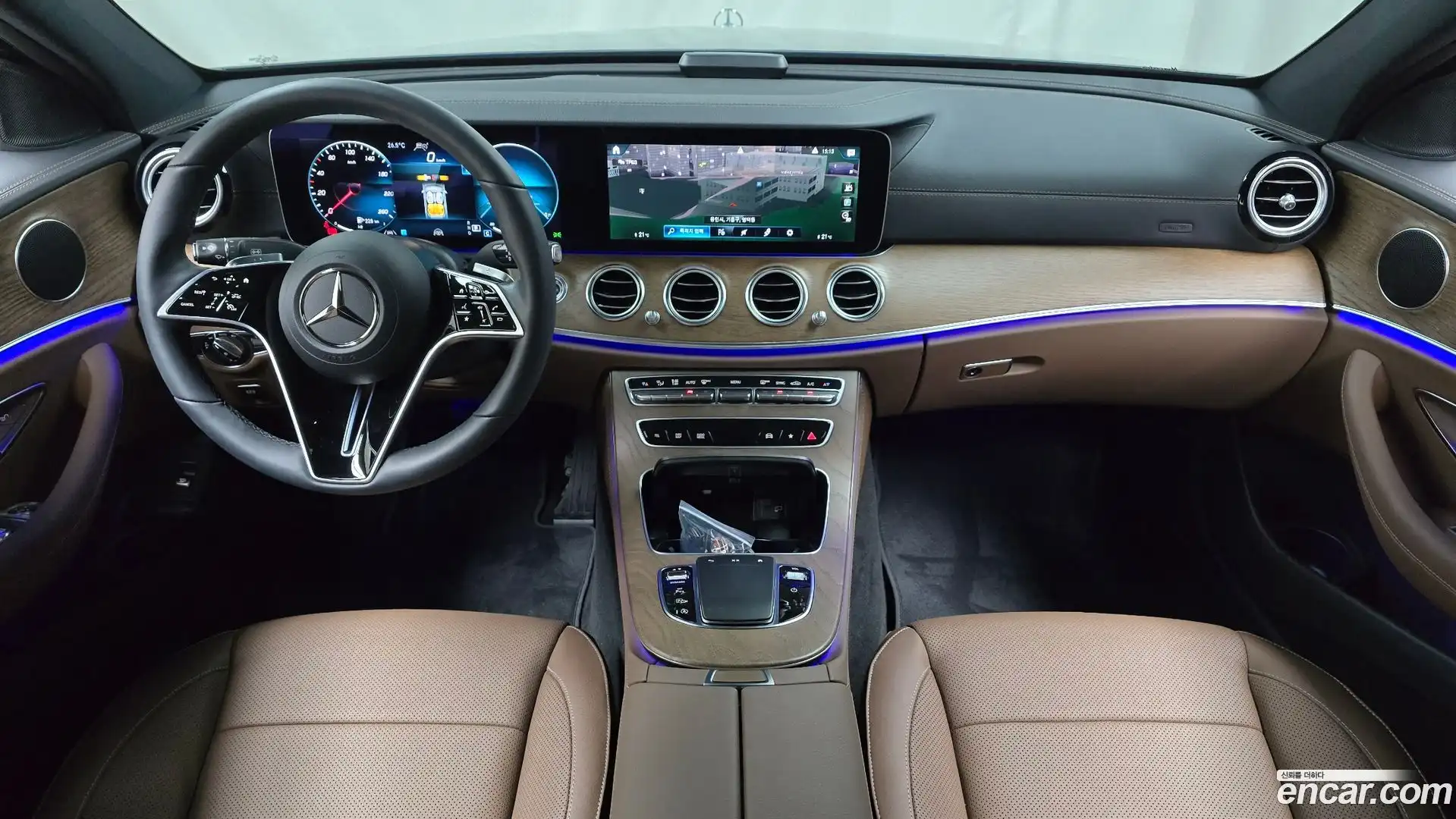 E-Class Mercedes-Benz 2022.9-INNER-007