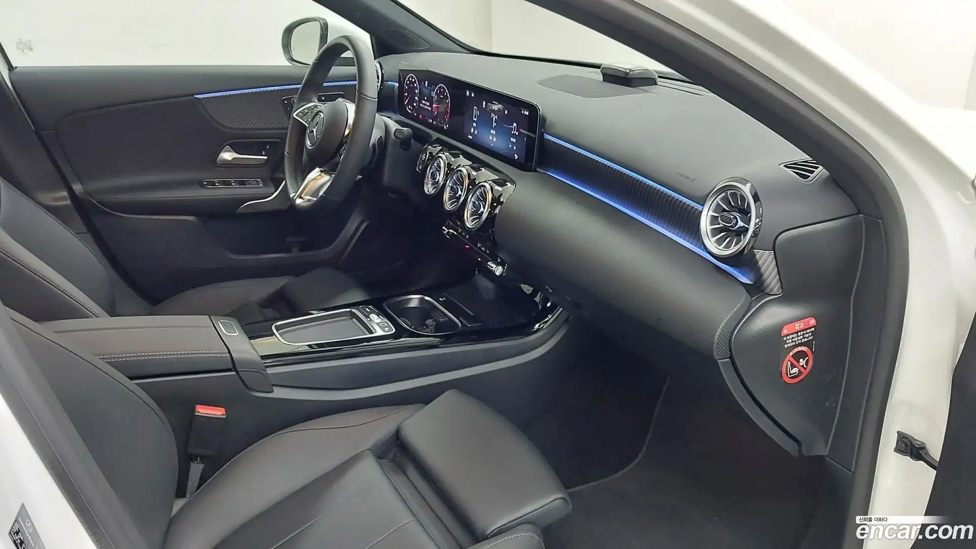 A-Class Mercedes-Benz 2025.6-OPTION-017