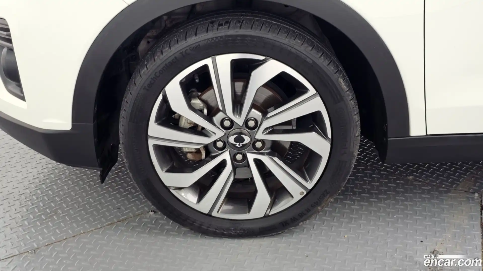 TIBOLI KG Mobility 2020.1-OUTER-005