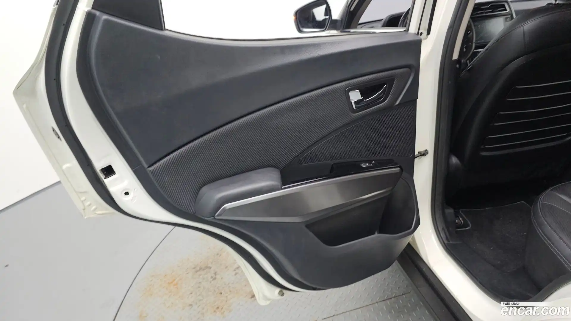 TIBOLI KG Mobility 2019.6-INNER-035