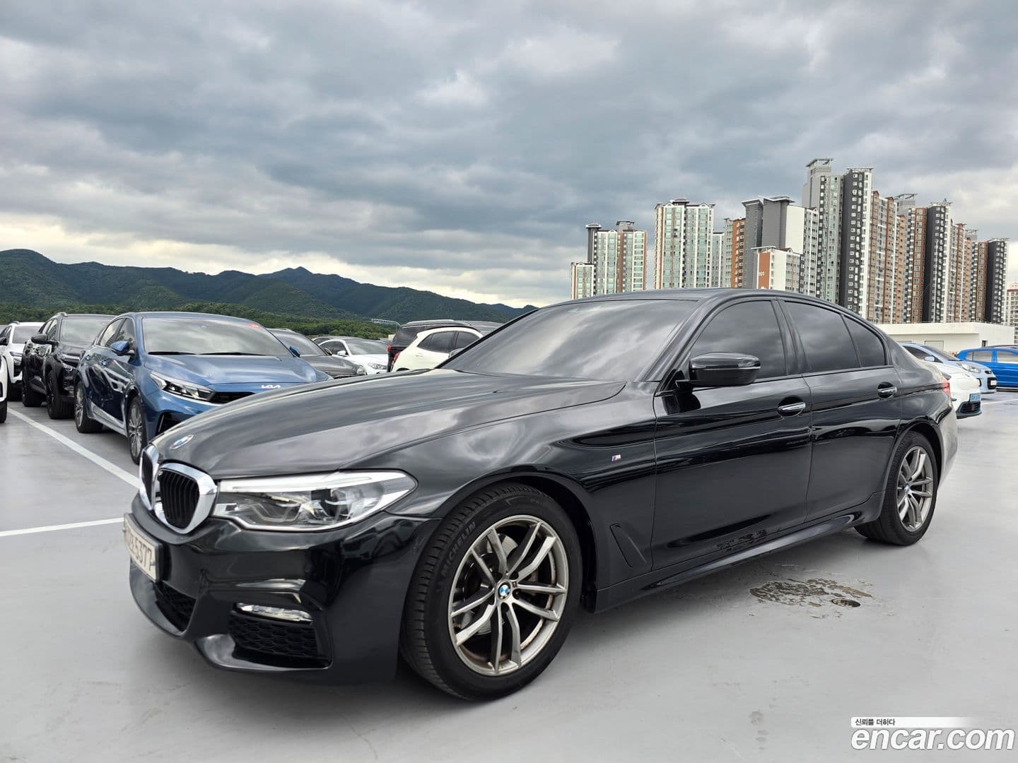 Main__Slider__Photo:5-Series BMW 2017.4-0