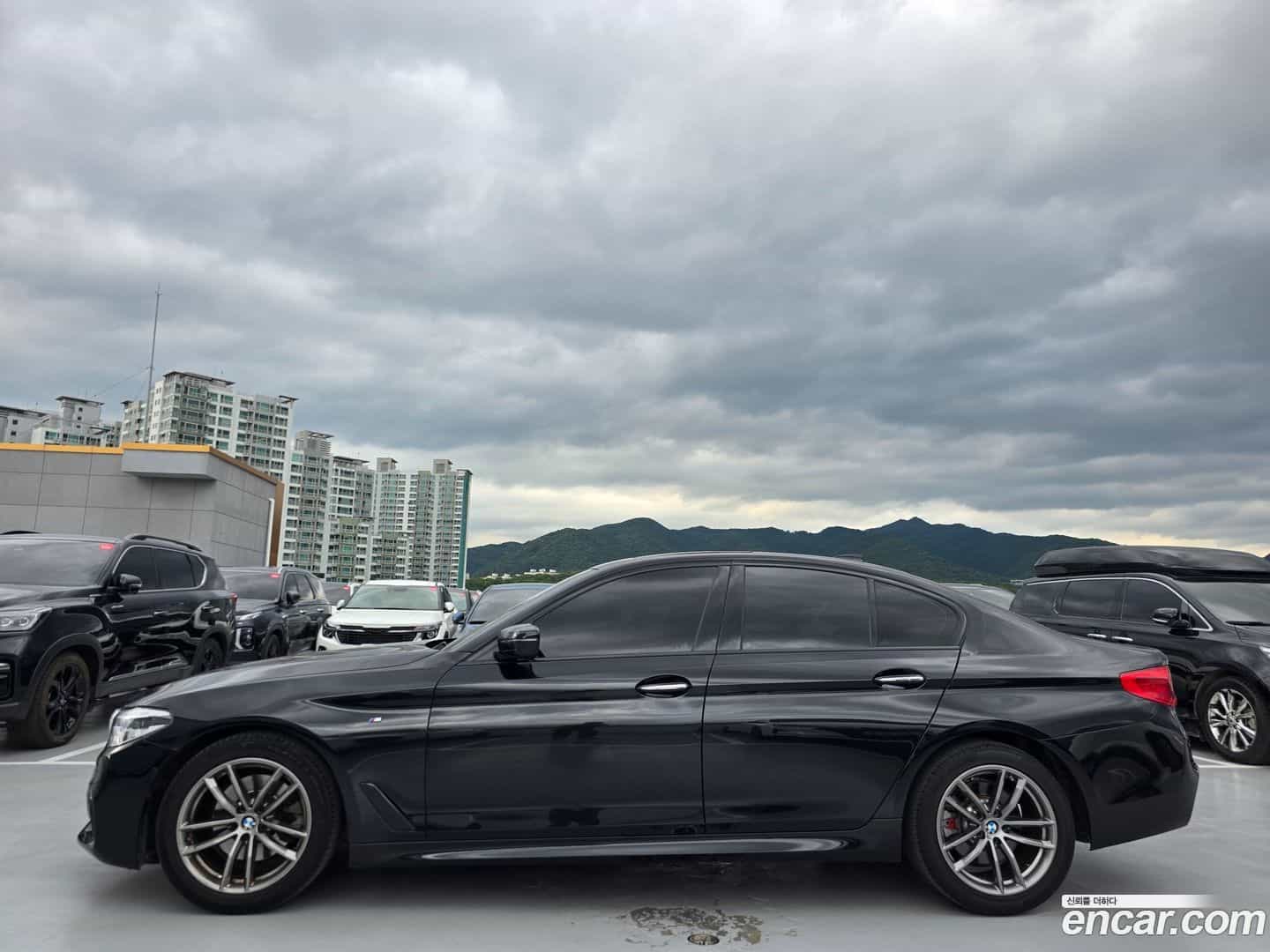 5-Series BMW 2017.4-OPTION-024