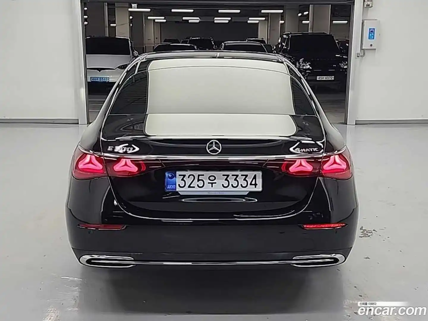 E-Class Mercedes-Benz 2025.11-OUTER-003