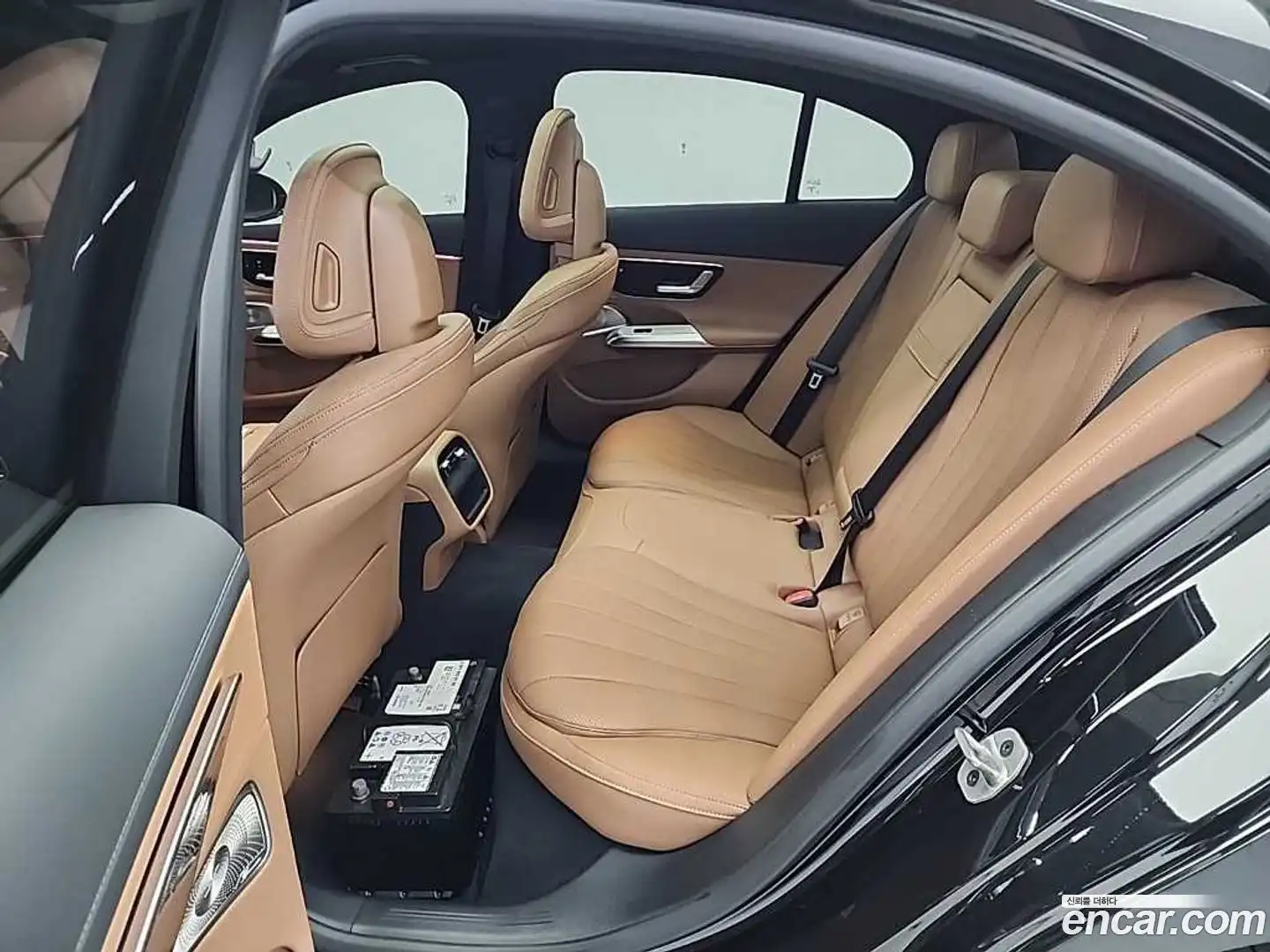 E-Class Mercedes-Benz 2025.11-OPTION-016