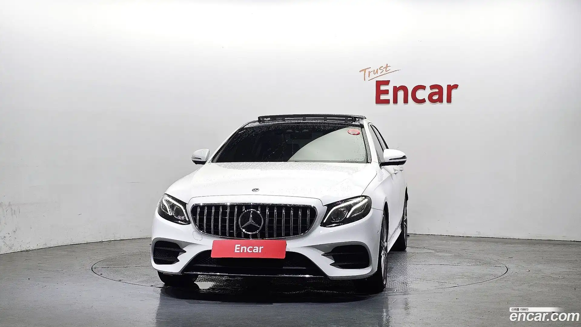 E-Class Mercedes-Benz 2020.8-OUTER-003