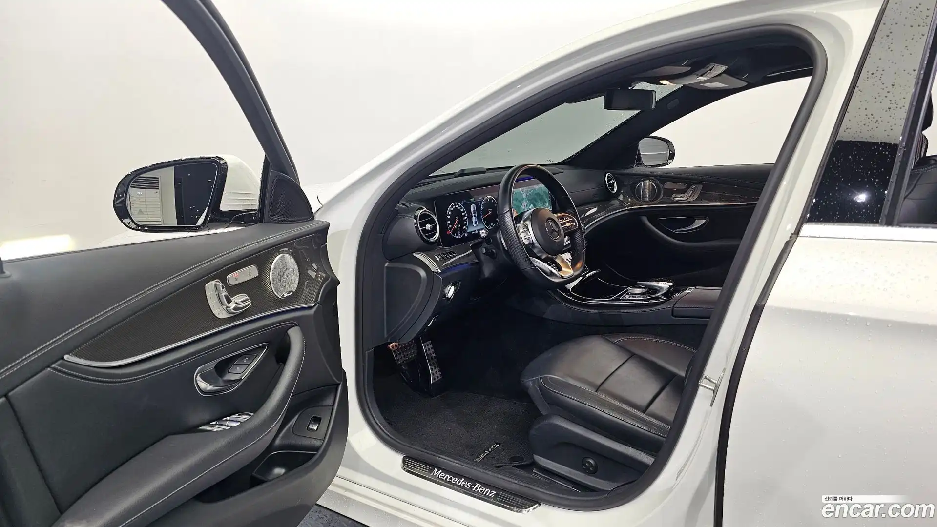 E-Class Mercedes-Benz 2020.8-INNER-010