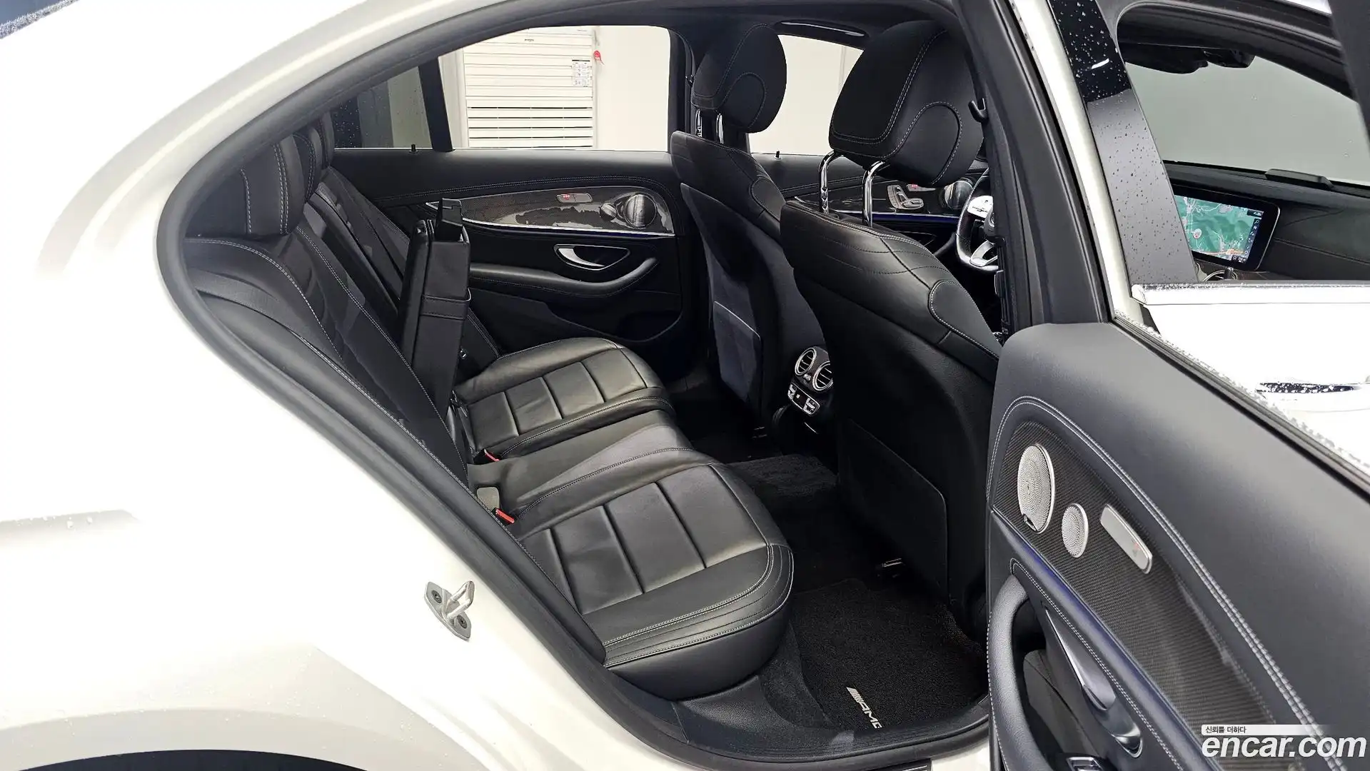 E-Class Mercedes-Benz 2020.8-OPTION-015