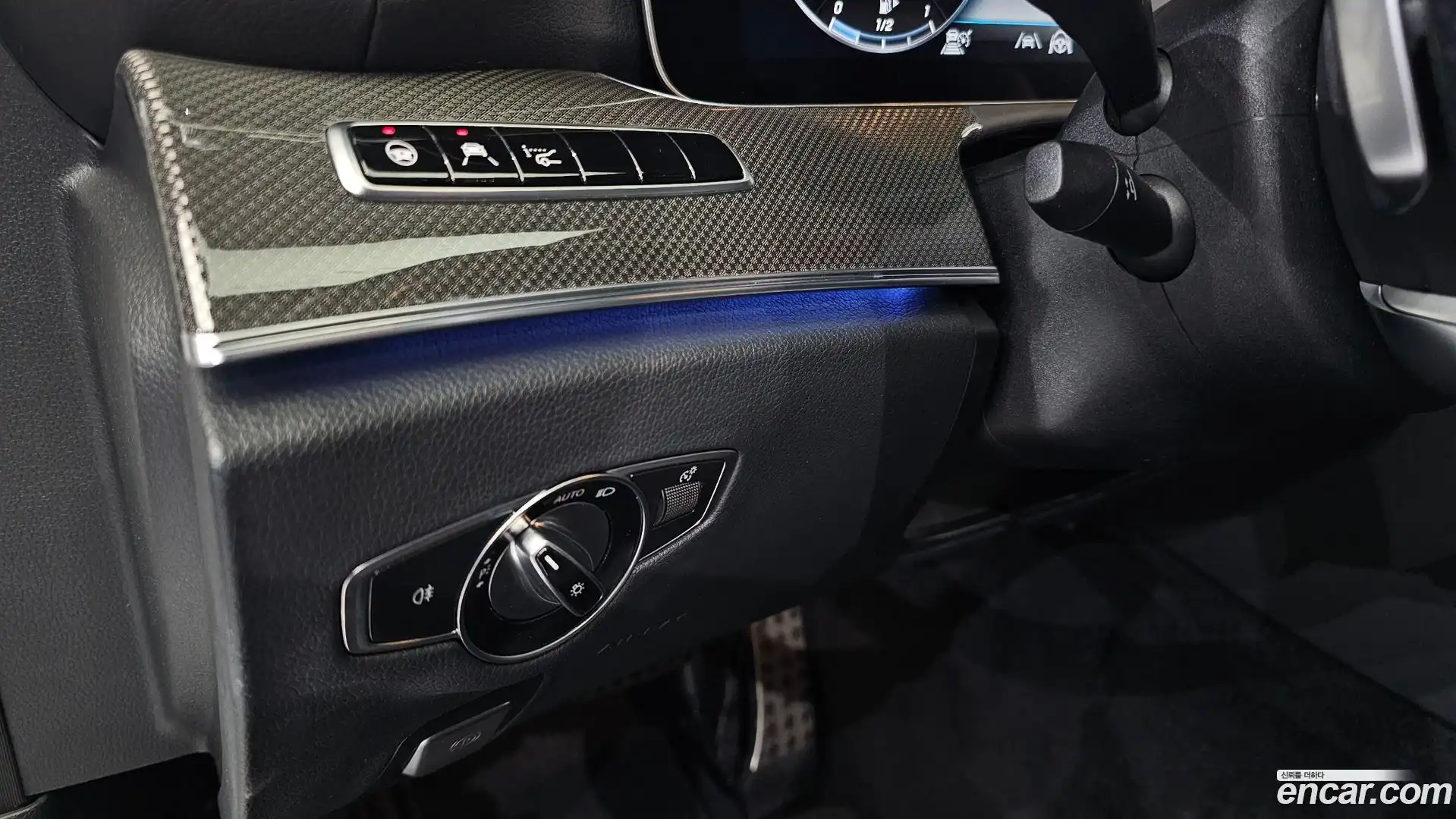 E-Class Mercedes-Benz 2020.8-OPTION-040
