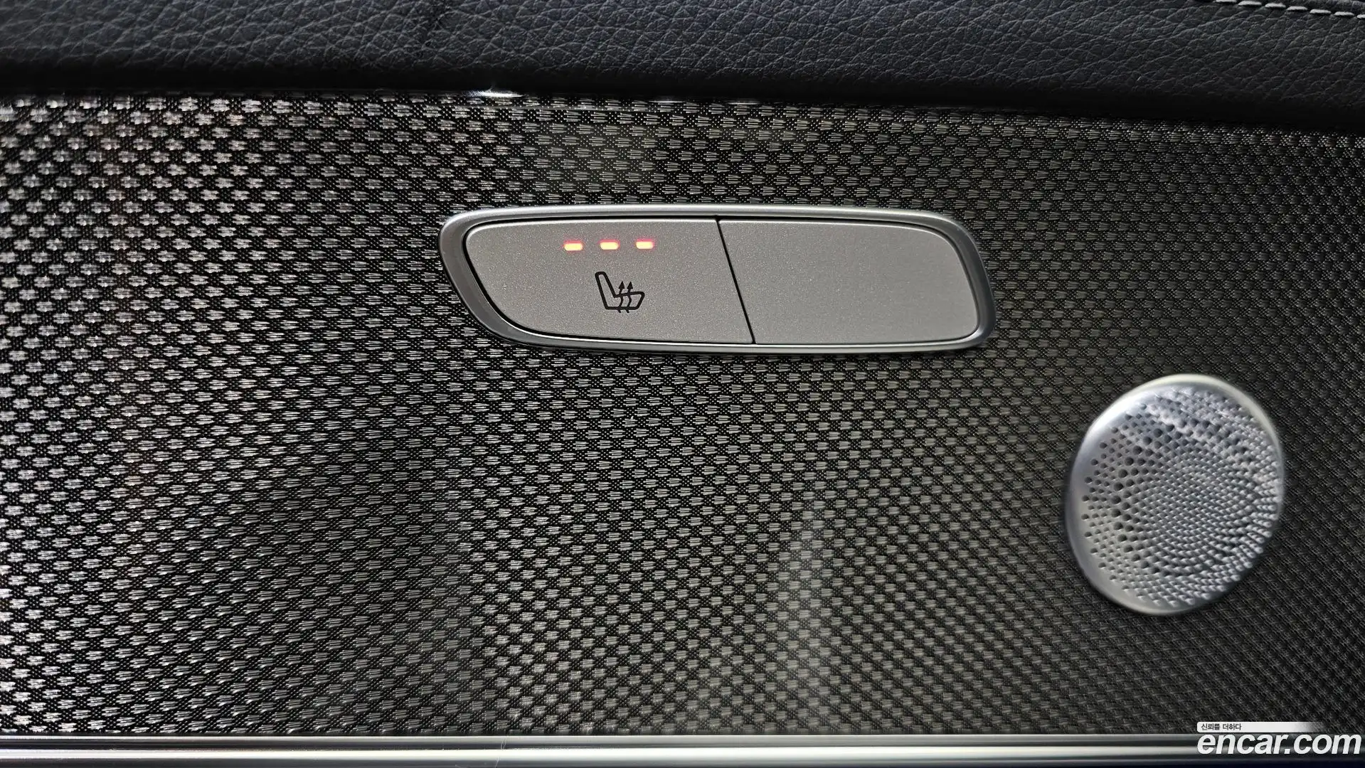 E-Class Mercedes-Benz 2020.8-OPTION-043