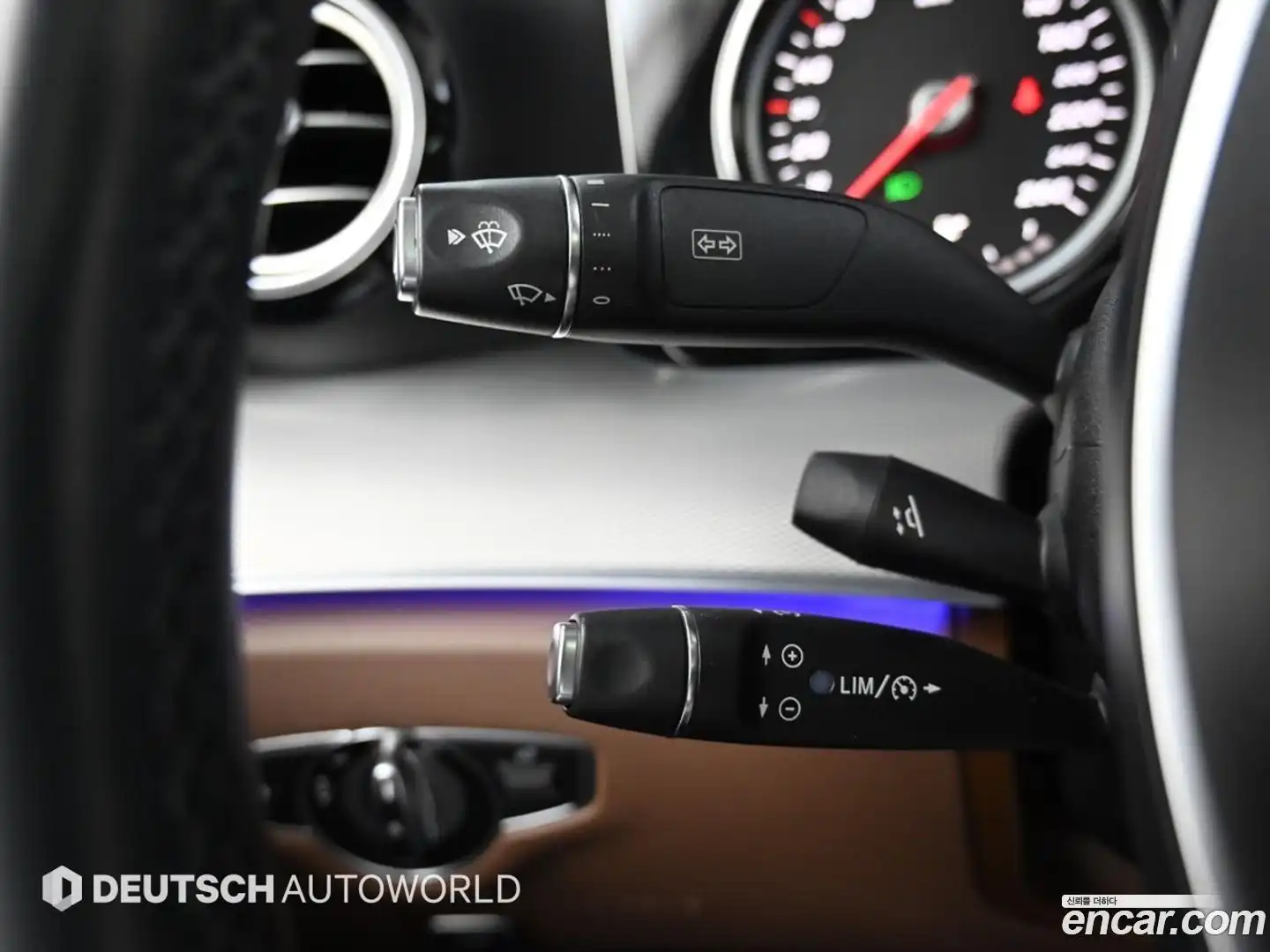 E-Class Mercedes-Benz 2018.5-OPTION-021