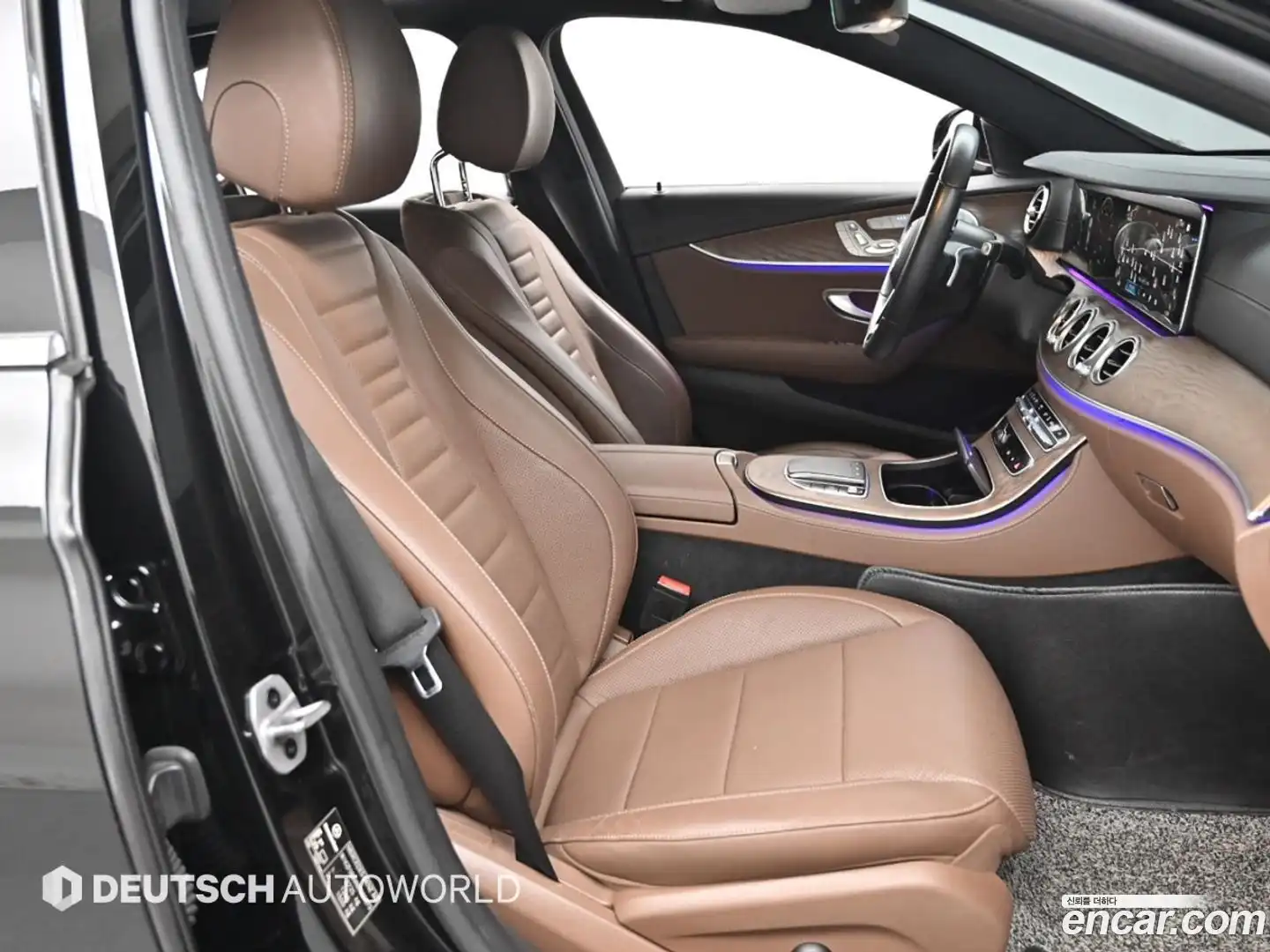 E-Class Mercedes-Benz 2020.11-INNER-010