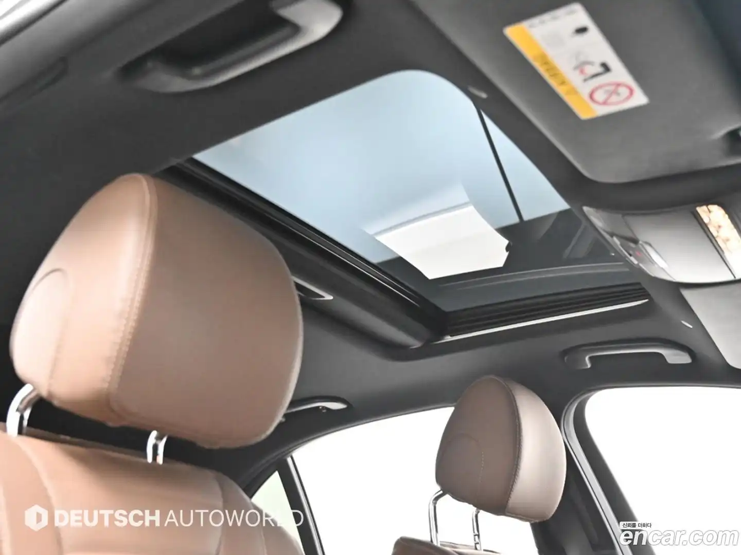 E-Class Mercedes-Benz 2020.11-OPTION-022