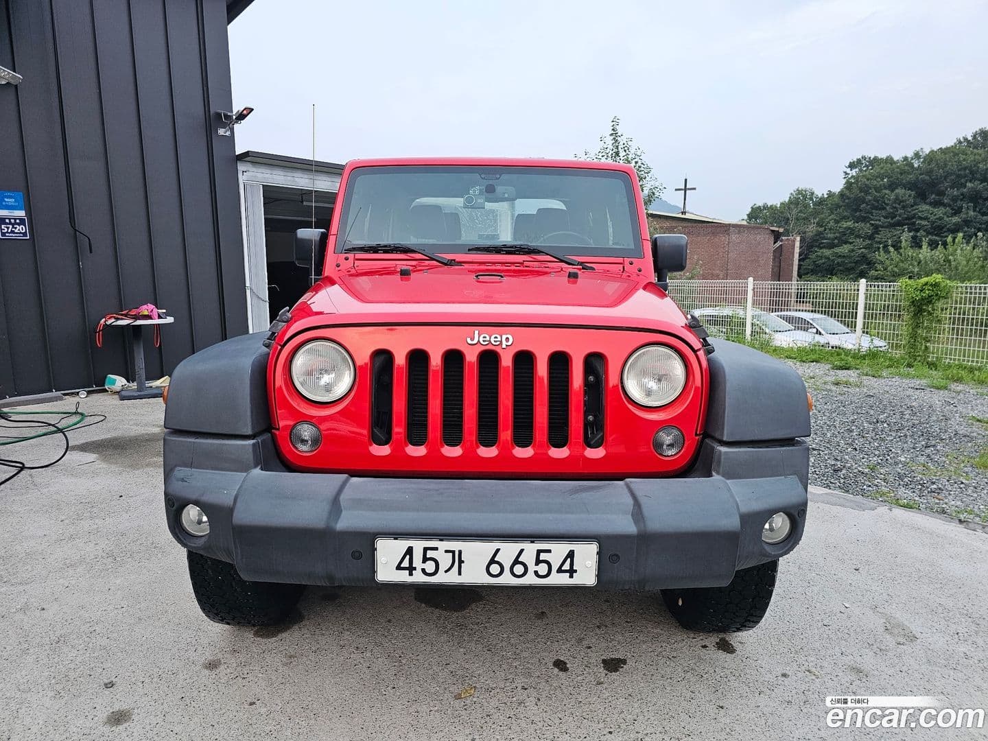 Main__Slider__Photo:Wrangler Jeep 2017.9-0