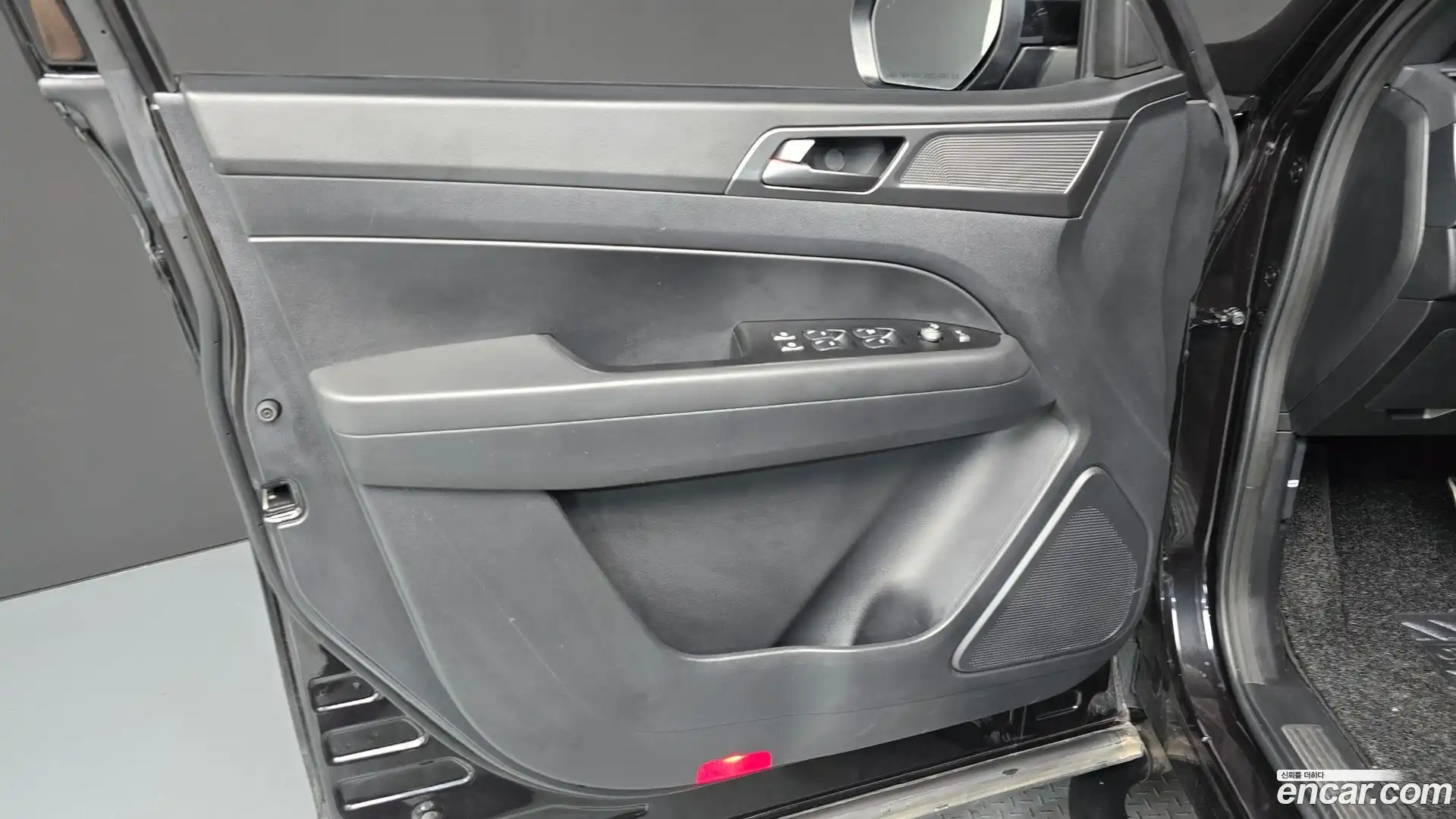 Rexton KG Mobility 2021.7-INNER-034