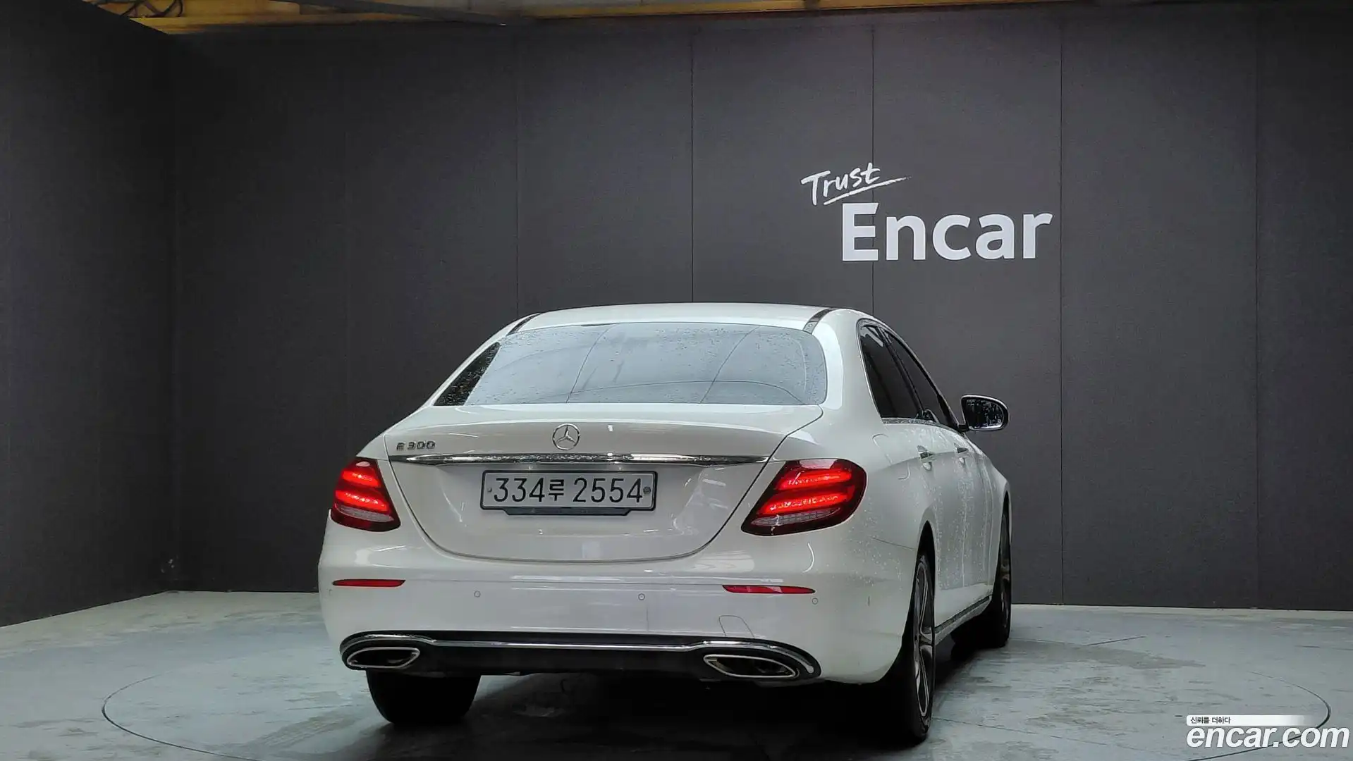 E-Class Mercedes-Benz 2019.11-OUTER-004