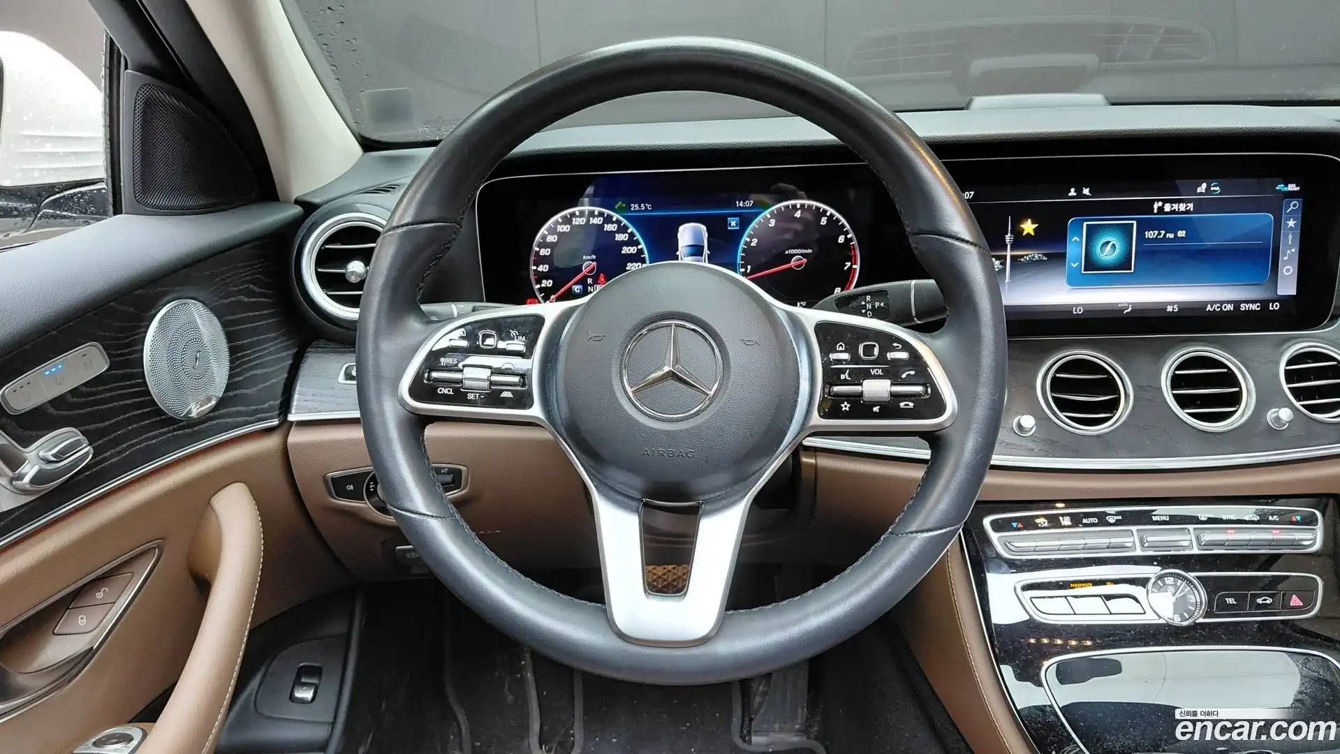 E-Class Mercedes-Benz 2019.11-OPTION-017